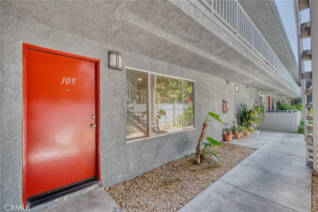 4546 Murietta Avenue 105