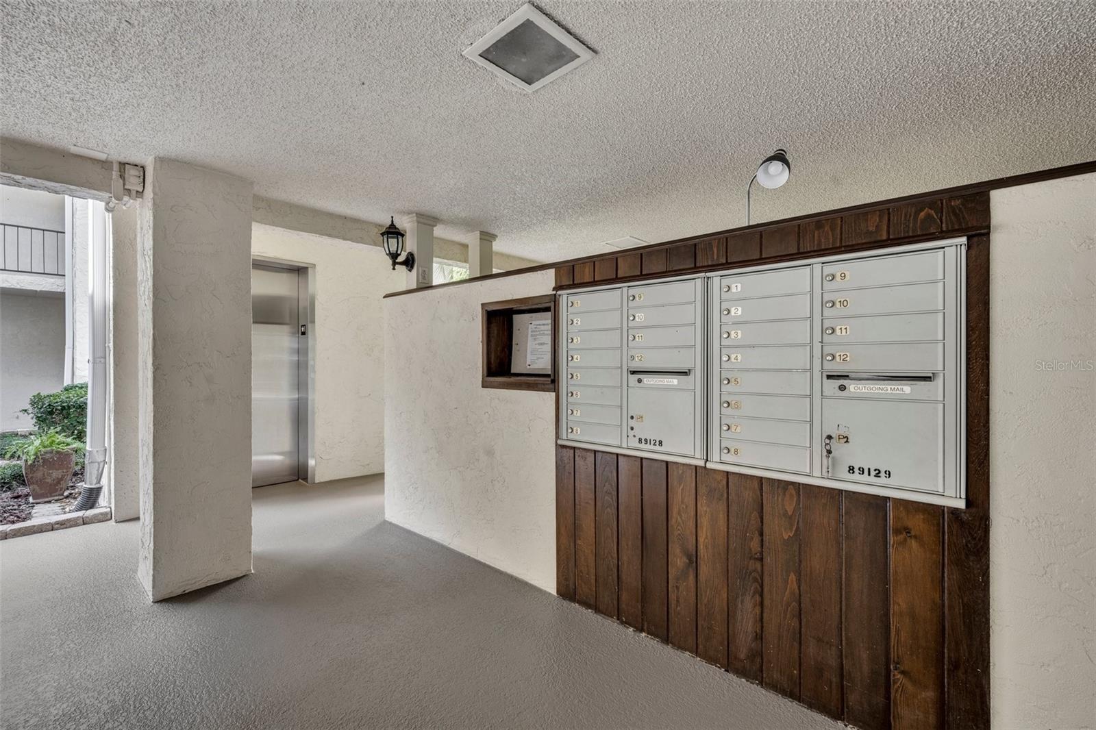 535 N INTERLACHEN AVE #304