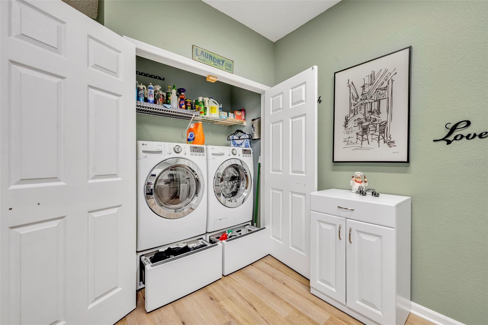 1812 ARBOR LAKES CIR #1812