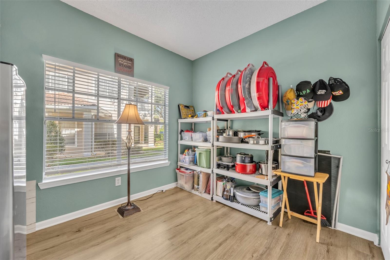 1812 ARBOR LAKES CIR #1812