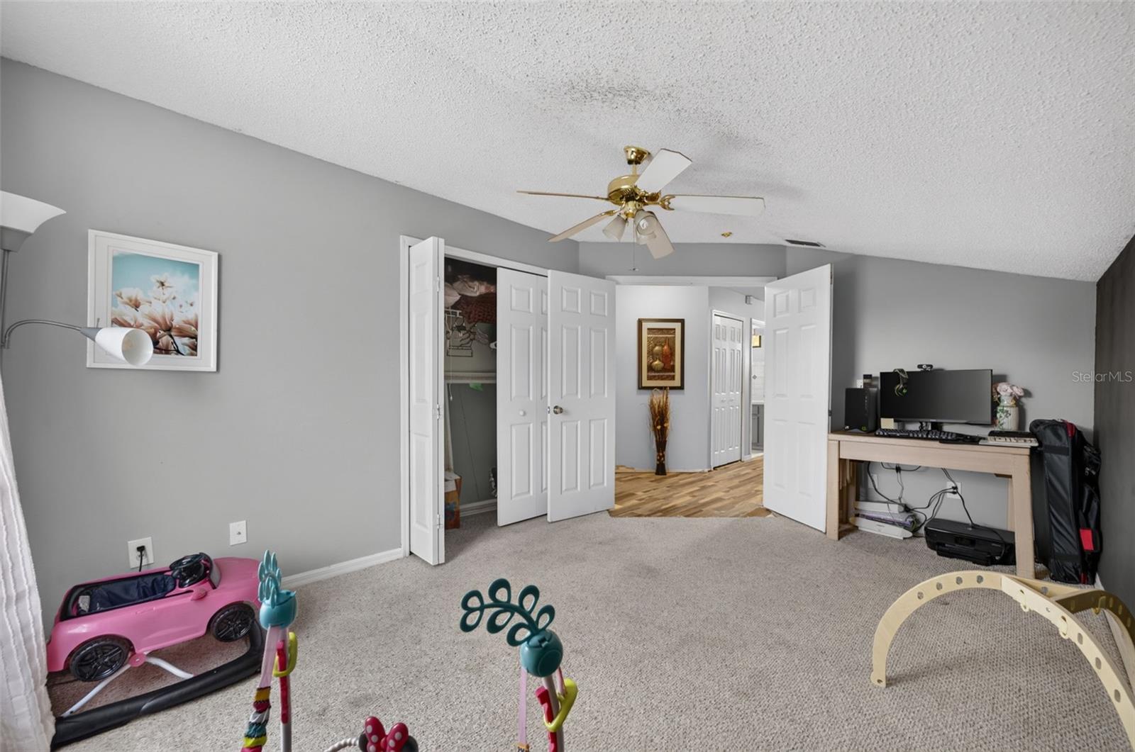 268 EASTON CIR