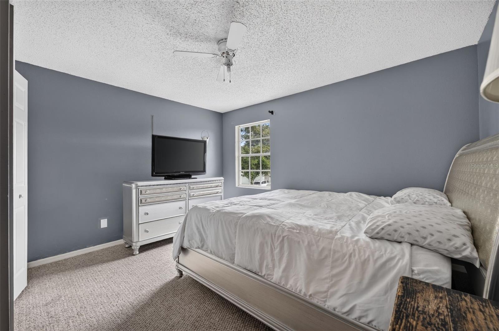 268 EASTON CIR