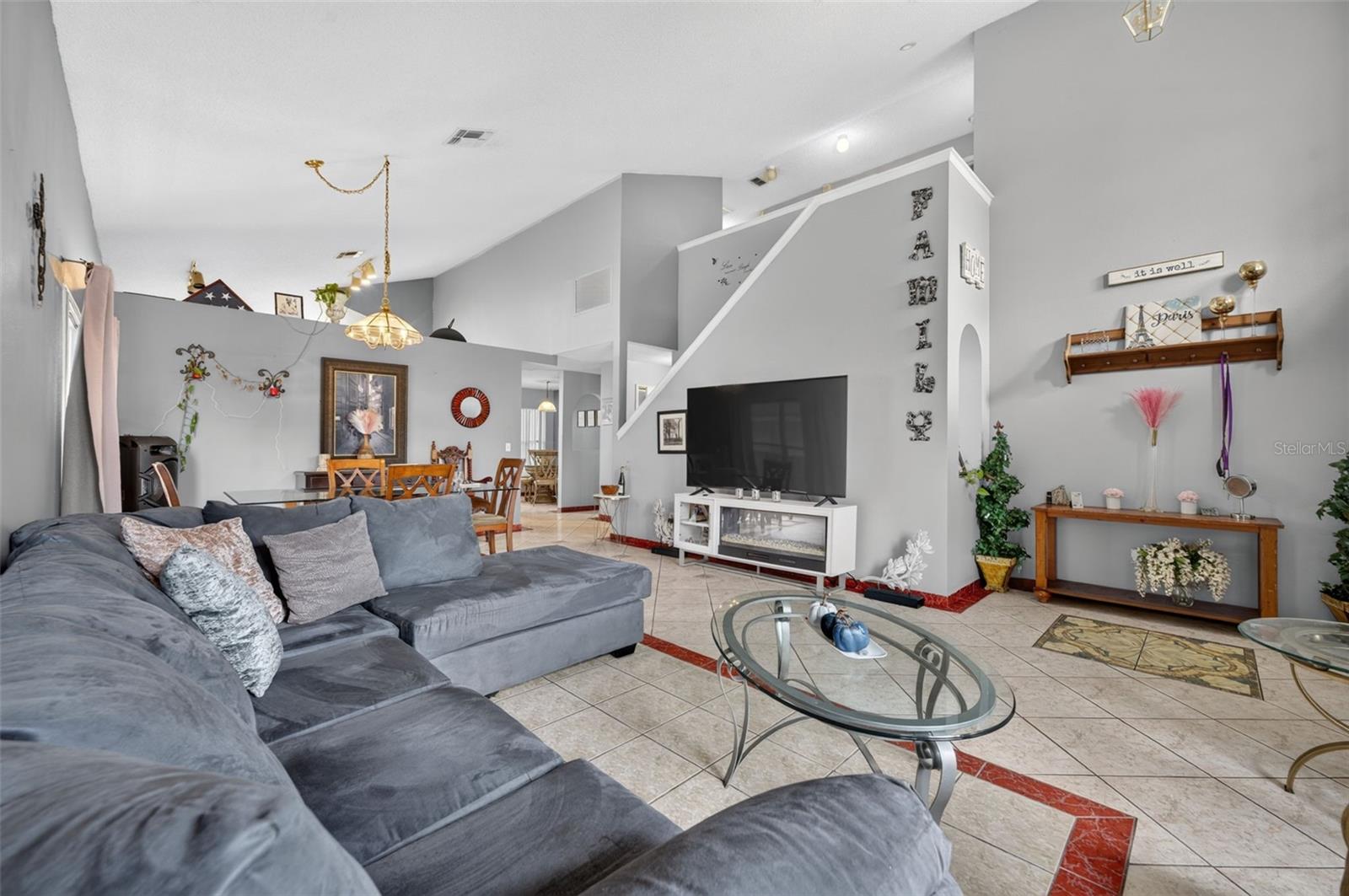 268 EASTON CIR