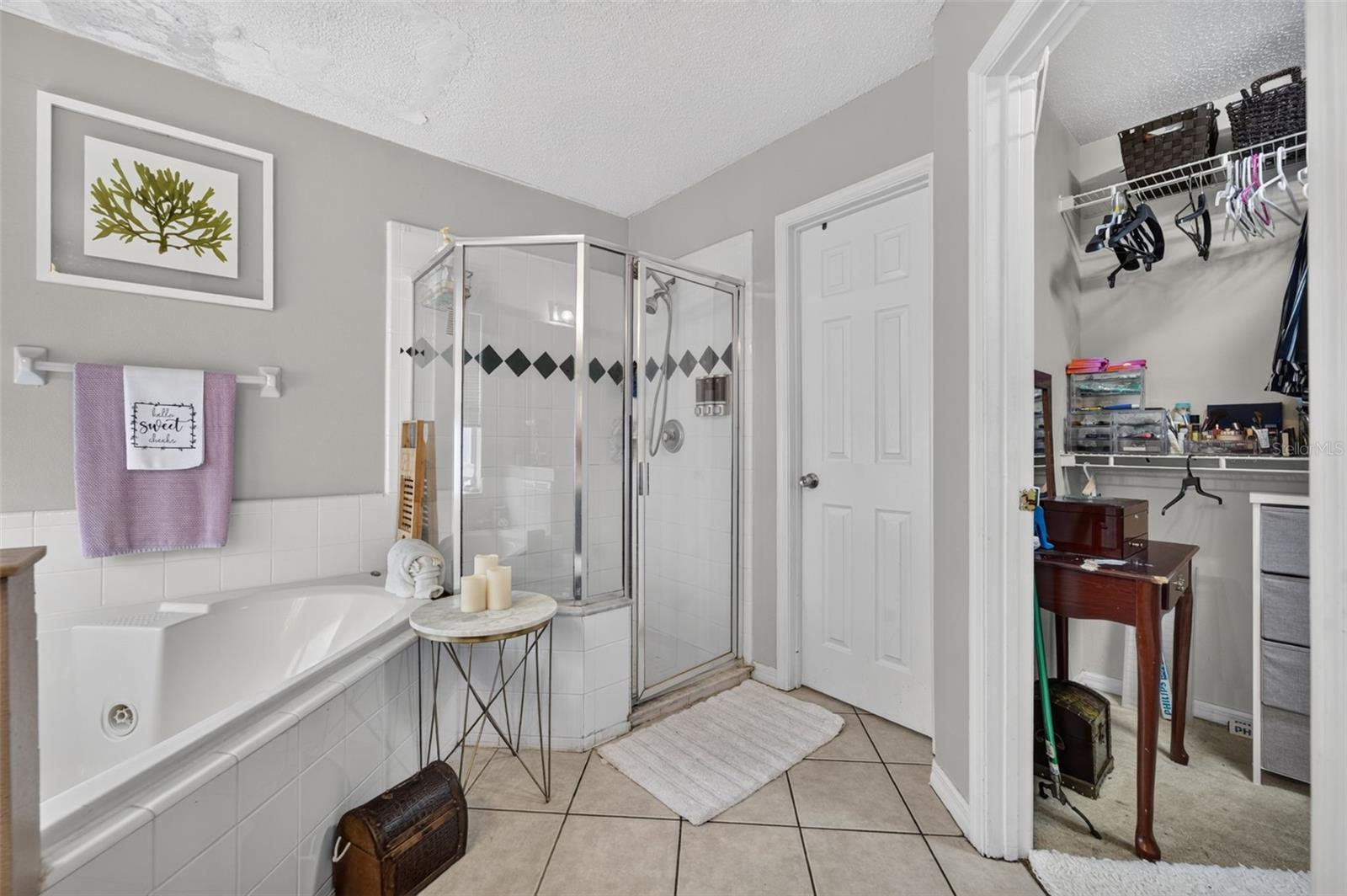 268 EASTON CIR