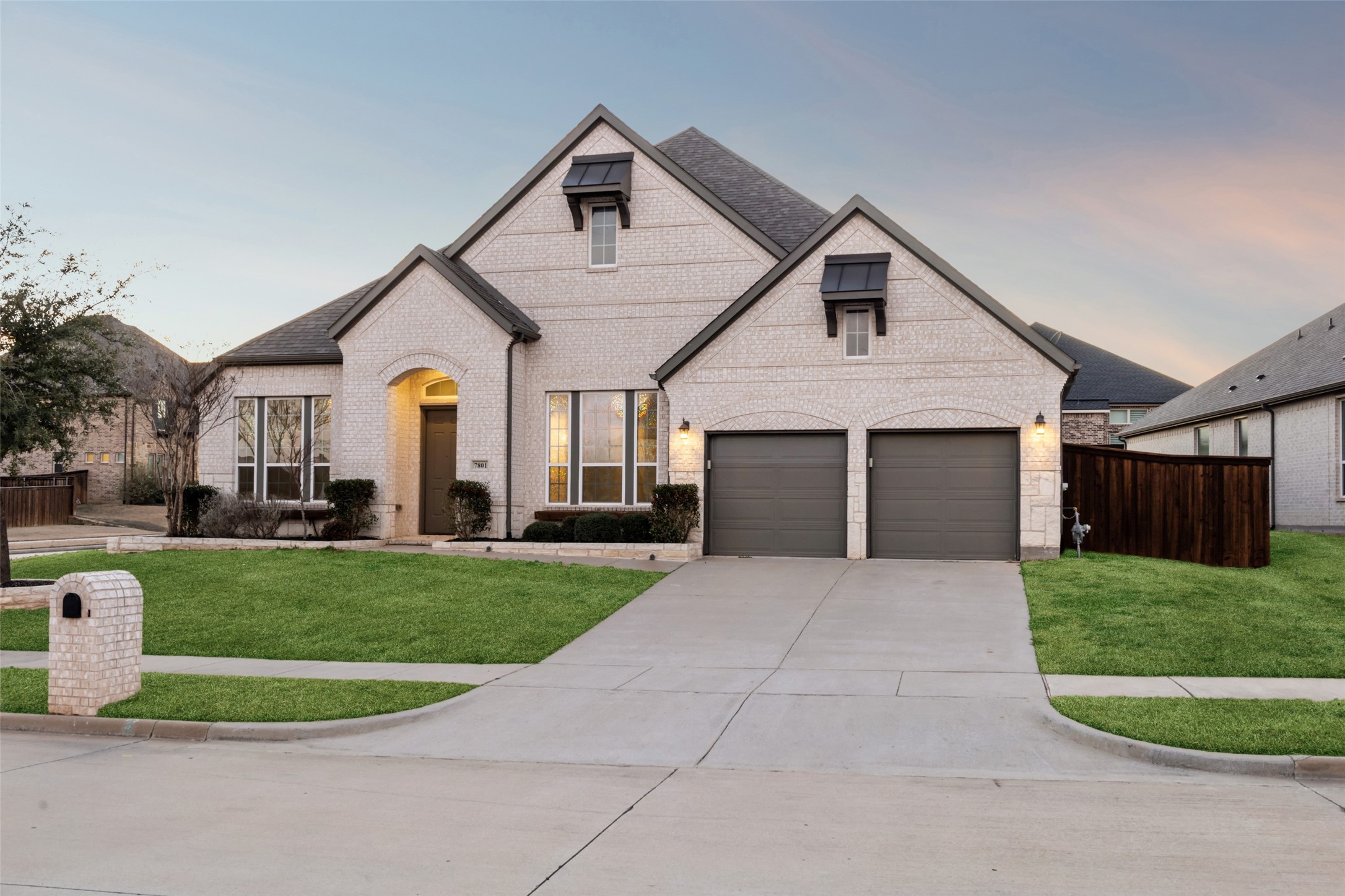 7801 Weatherford Trace