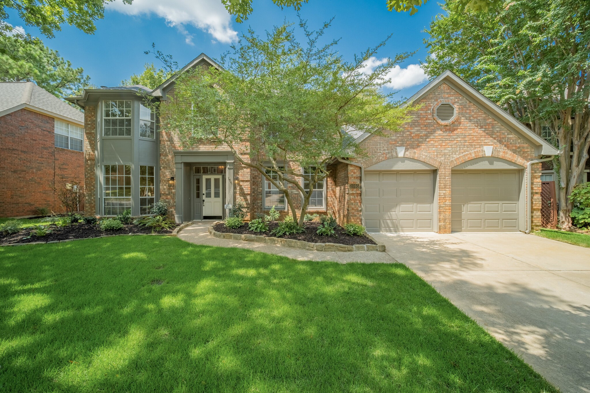 1093 W Winding Creek Drive