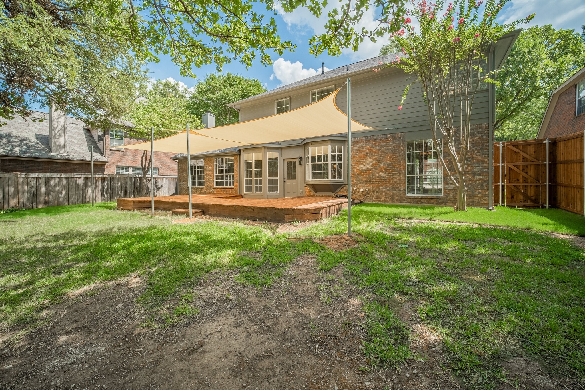 1093 W Winding Creek Drive
