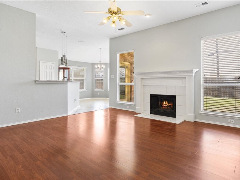 1401 Williams Creek
