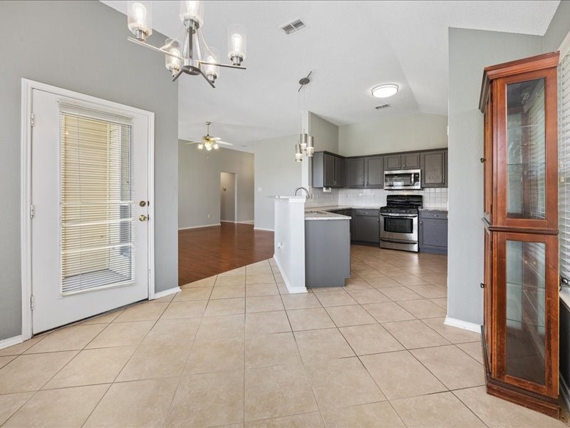 1401 Williams Creek