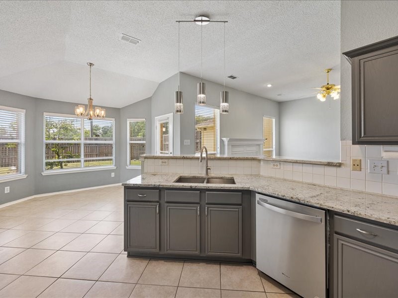 1401 Williams Creek