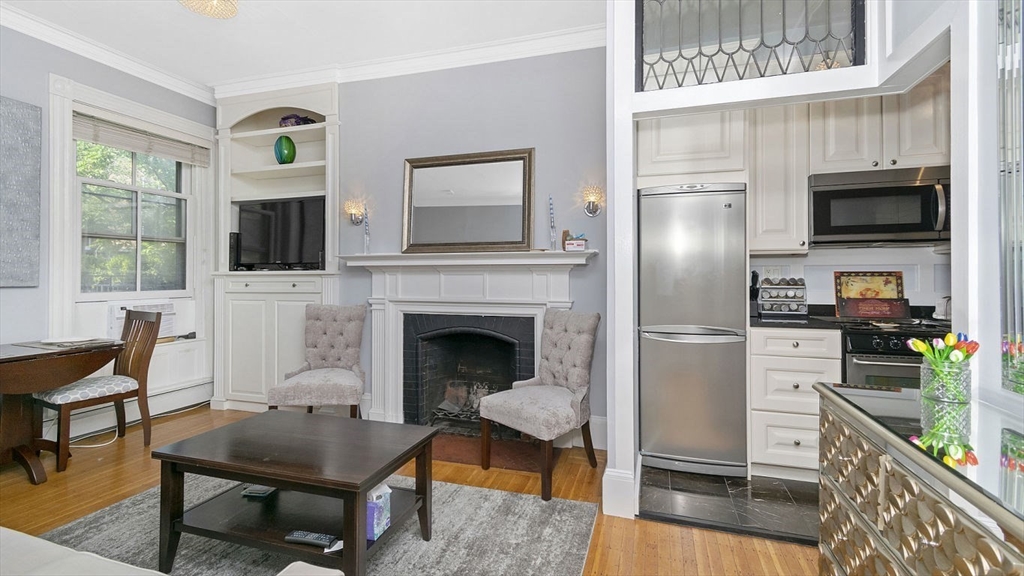 447 Marlborough # 3