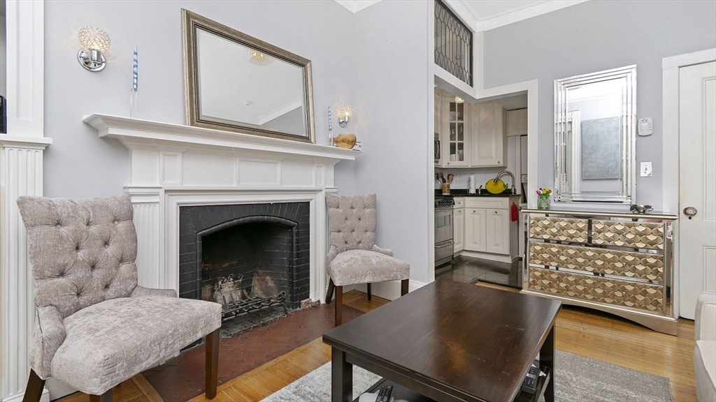 447 Marlborough # 3