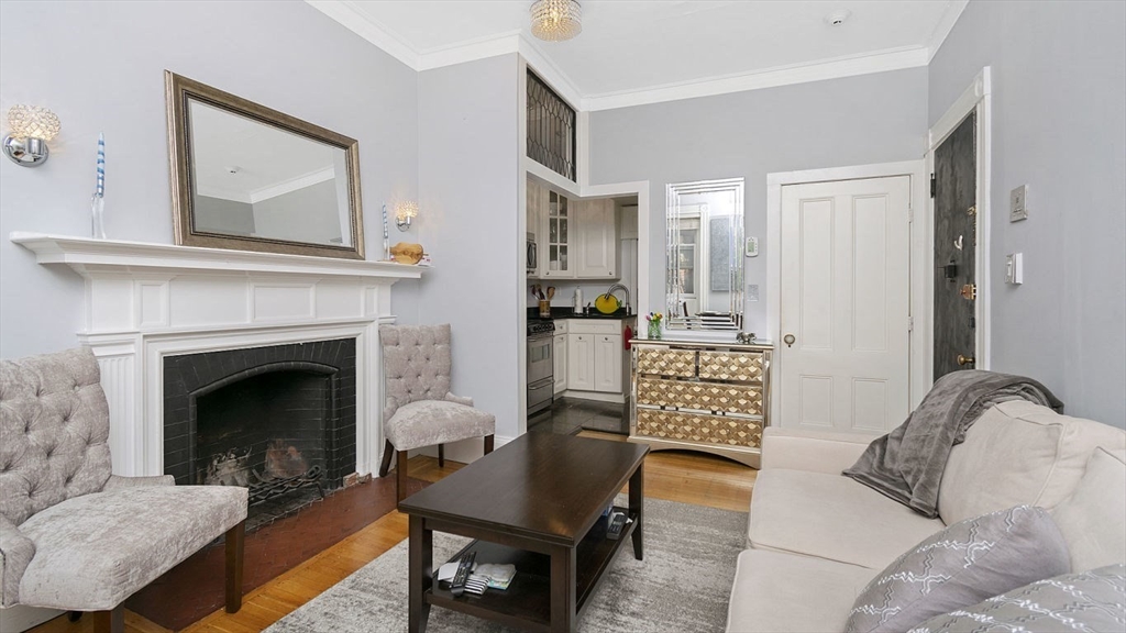 447 Marlborough # 3