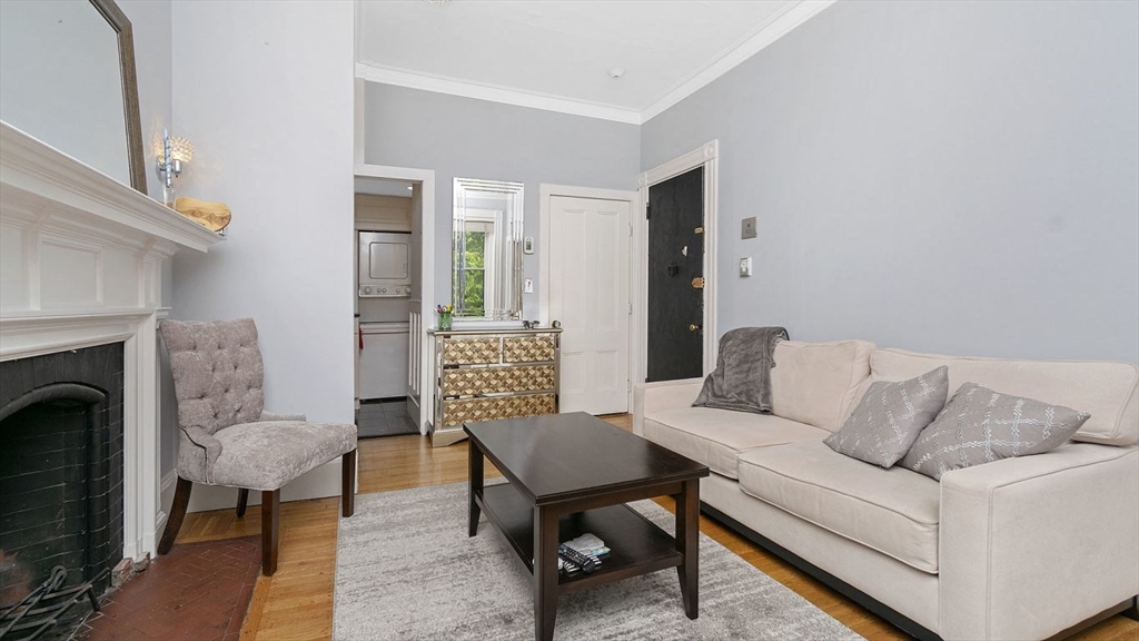 447 Marlborough # 3