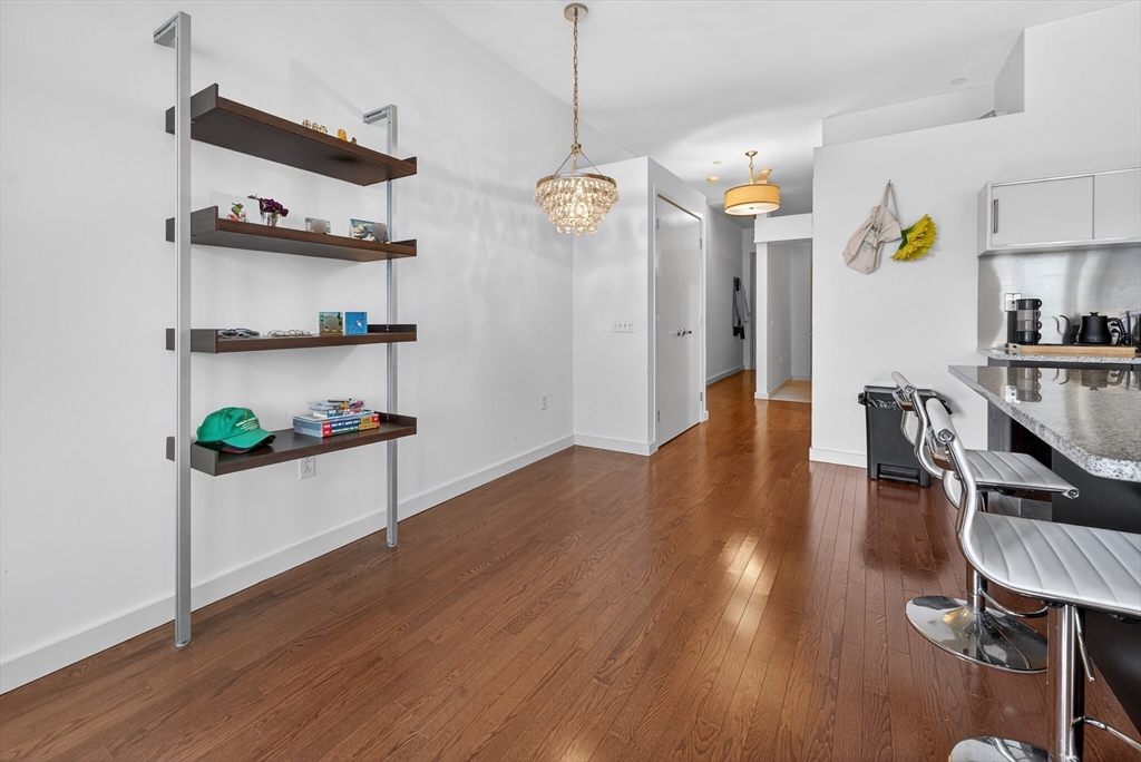 88 Kingston Street # 6C