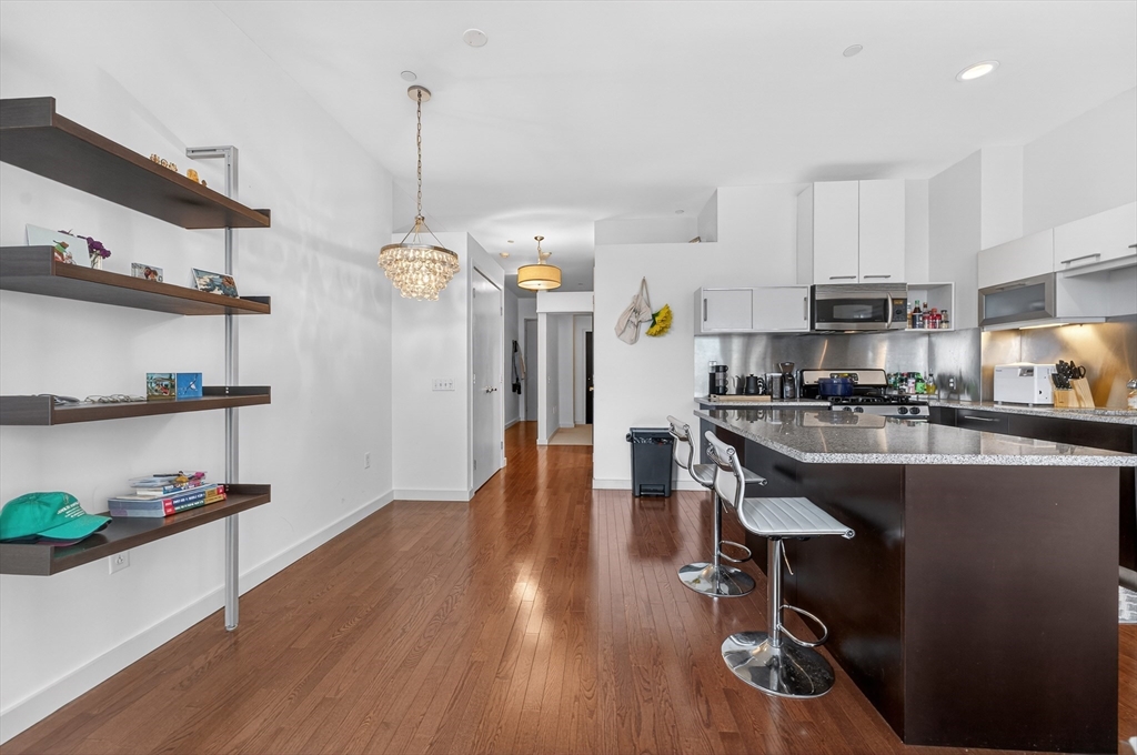 88 Kingston Street # 6C