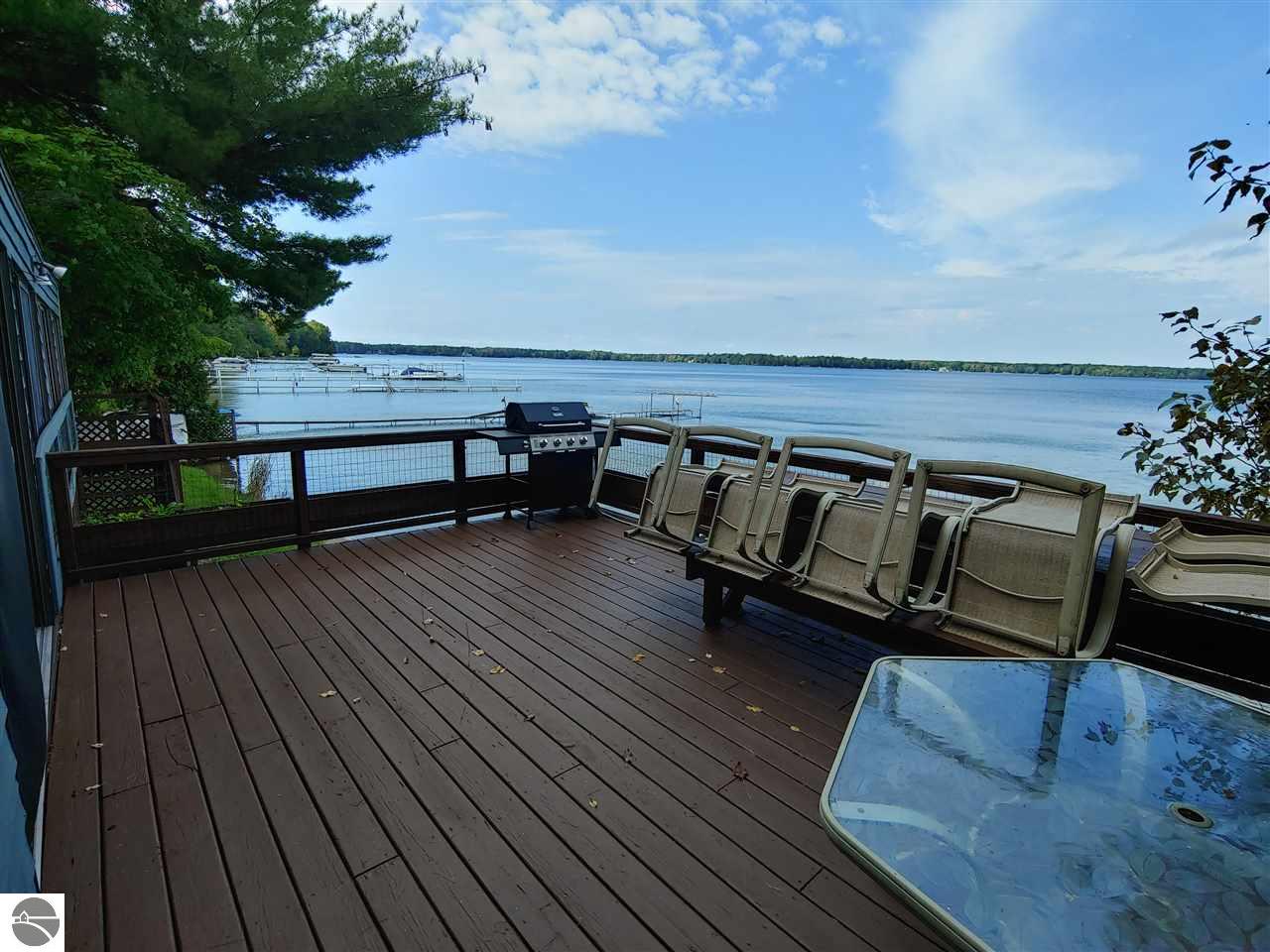 639 N South Long Lake Road