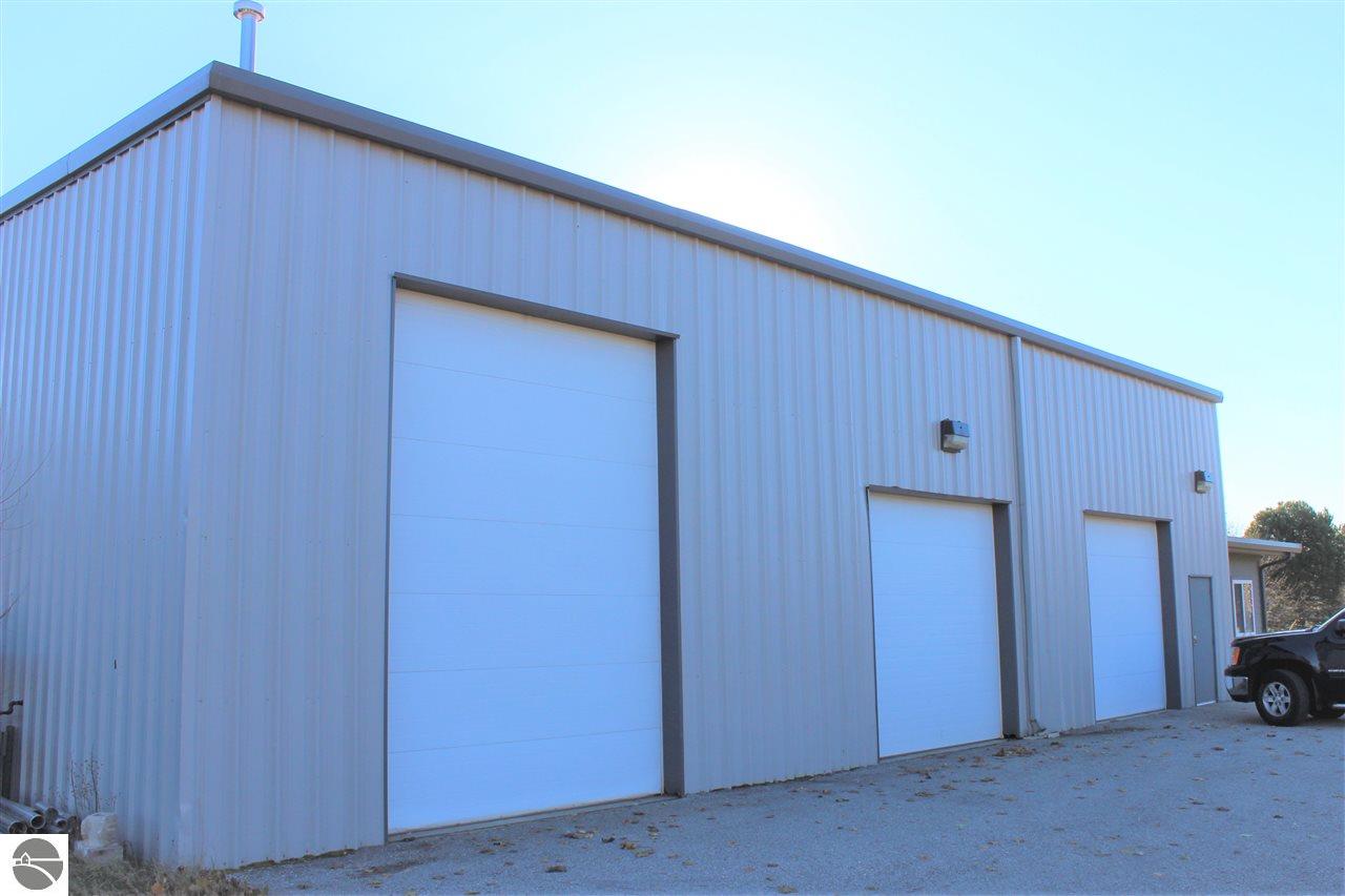 6186 S Railway Commons