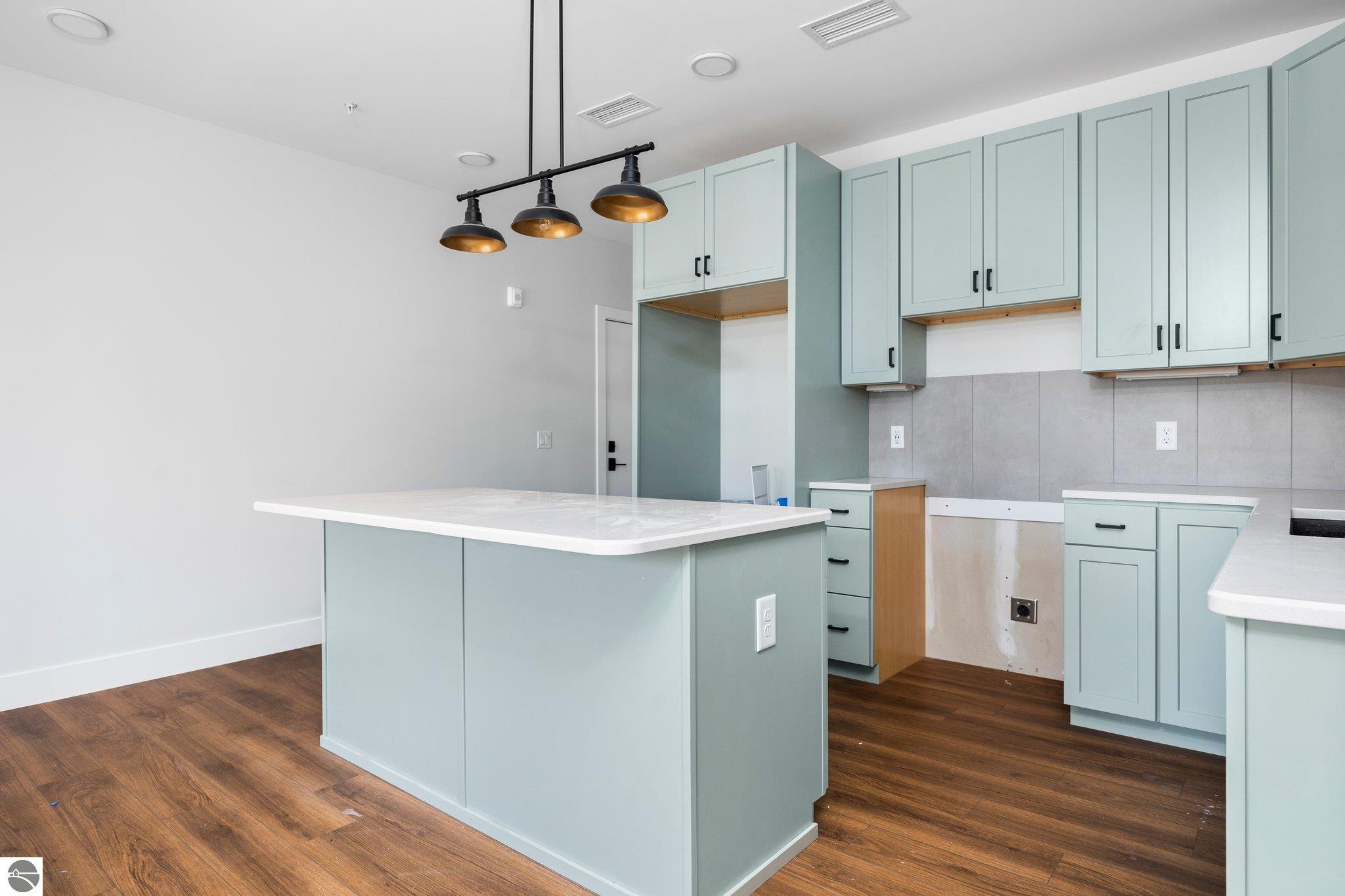 714 #203 Randolph Street # 203