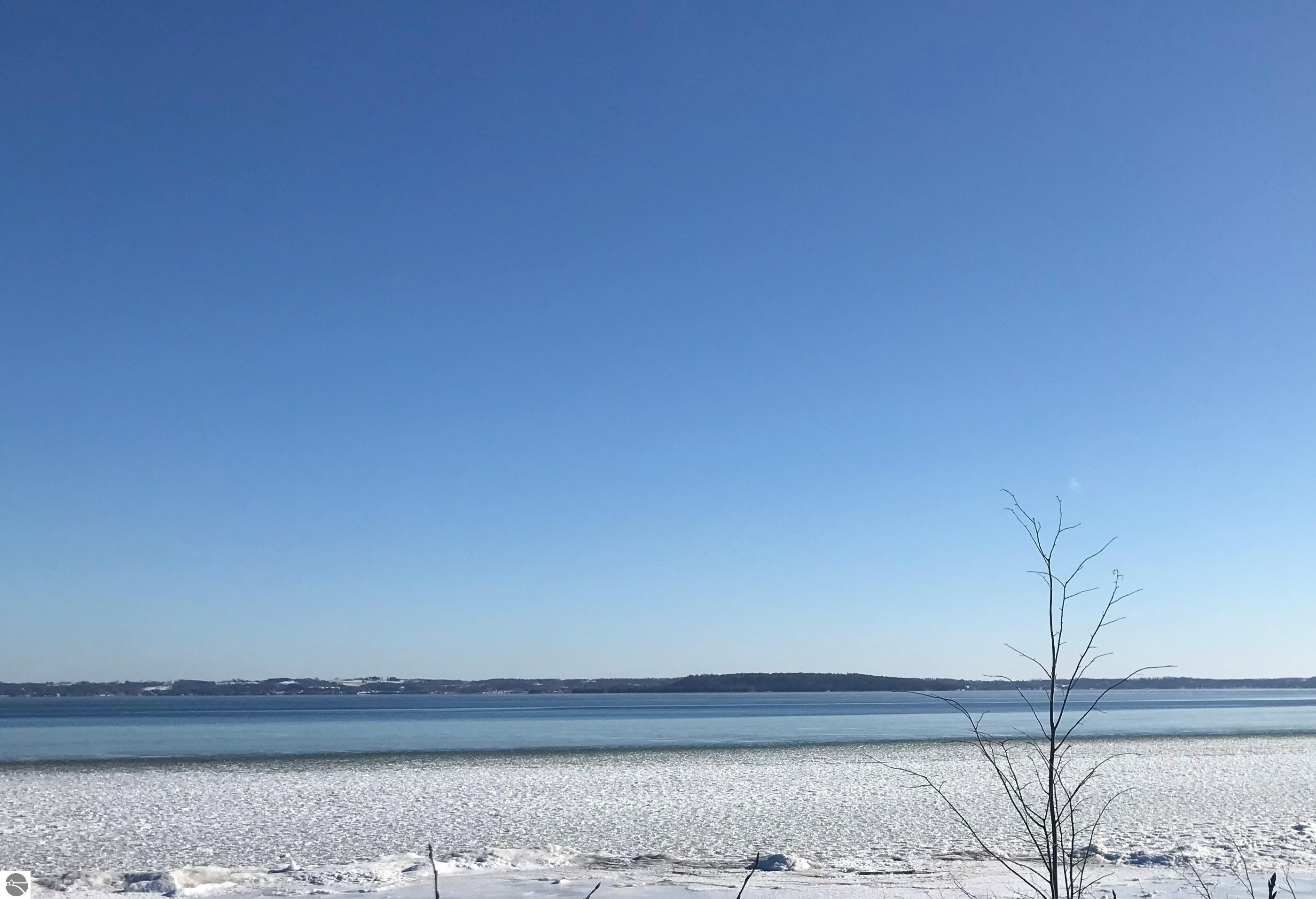 S West Bay Shore