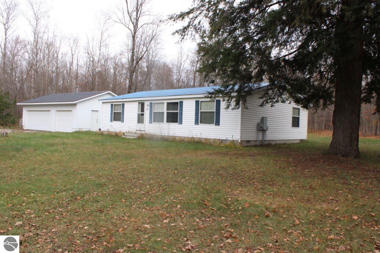 8162 NE Joes Road