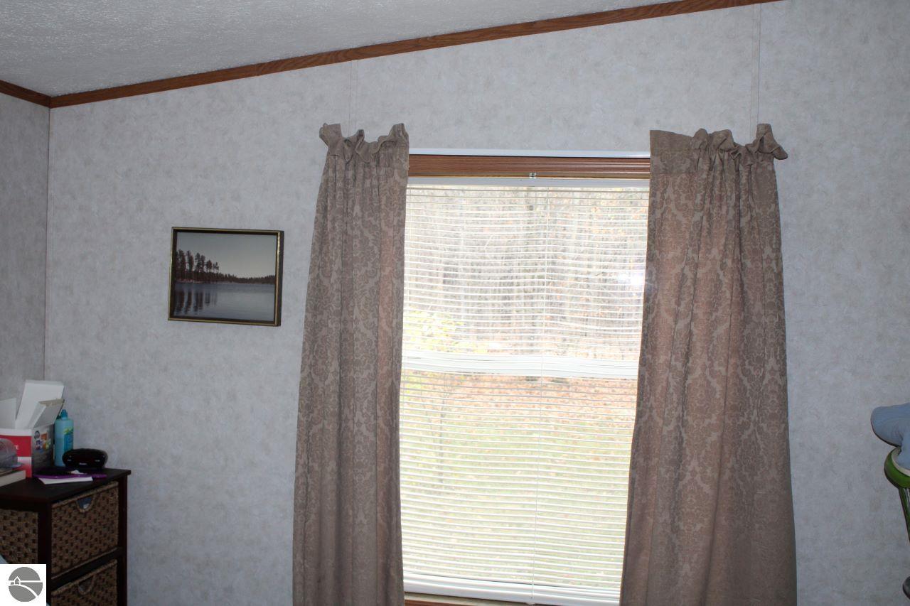 8162 NE Joes Road