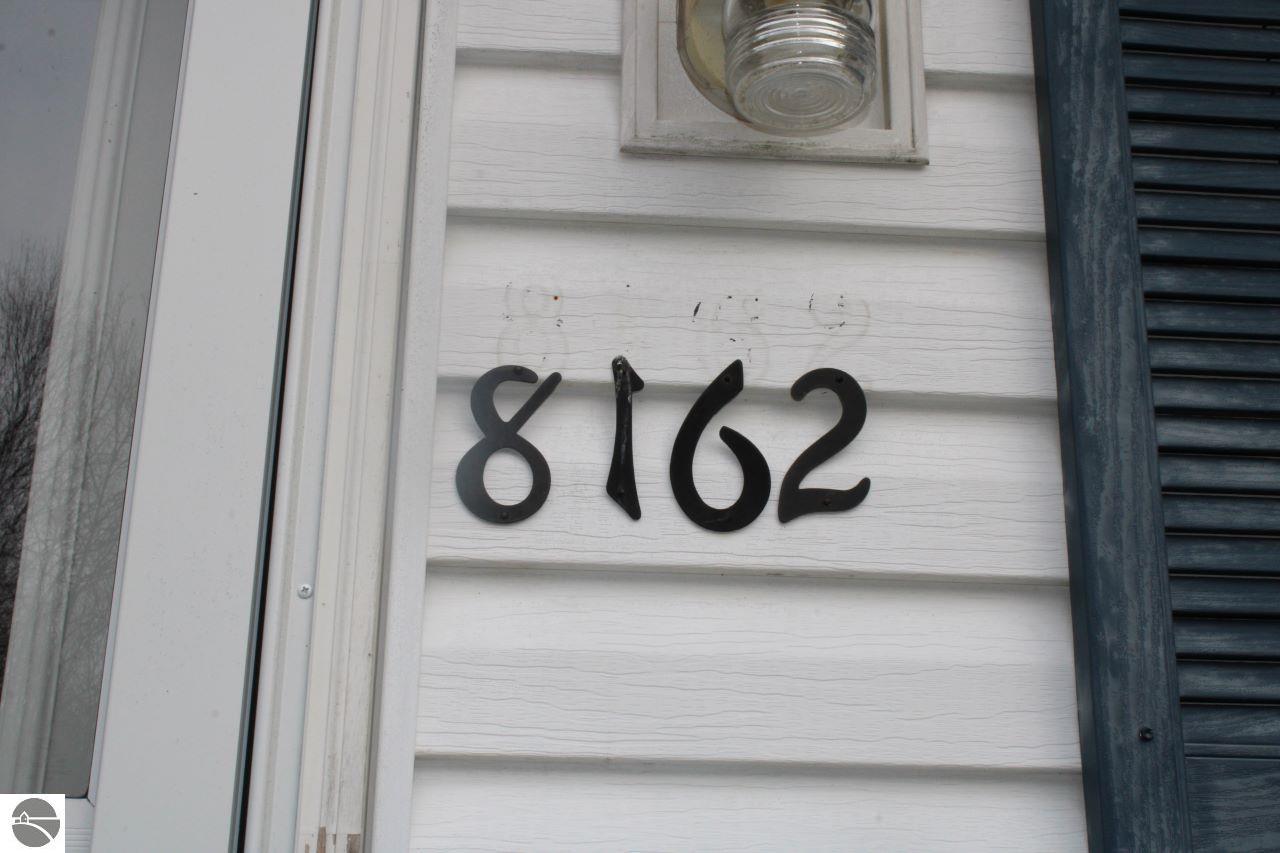 8162 NE Joes Road