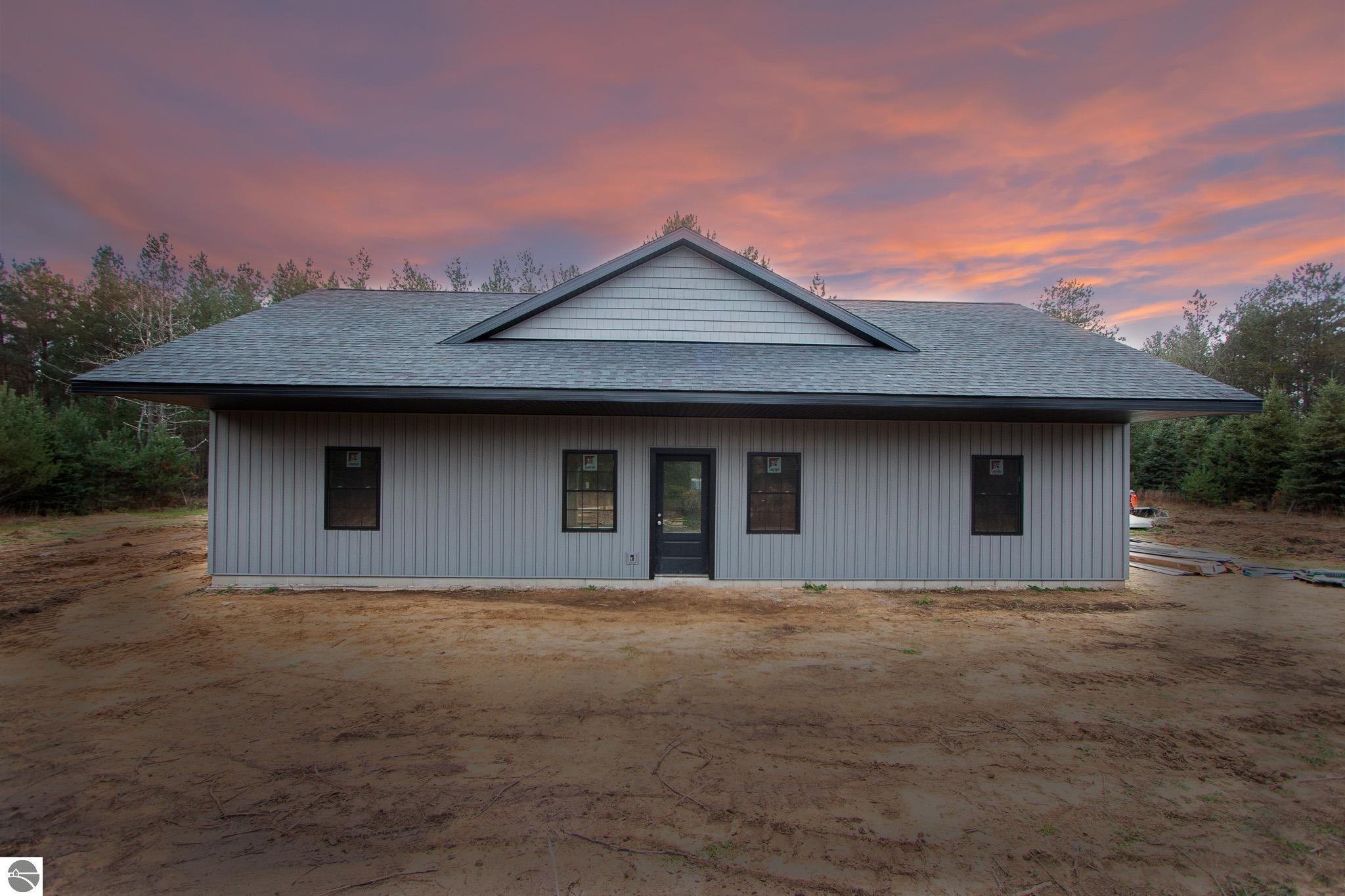 3432 Tyler Road SE