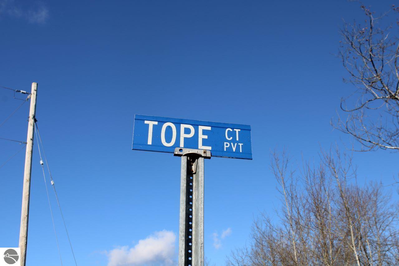 1004 Tope Court