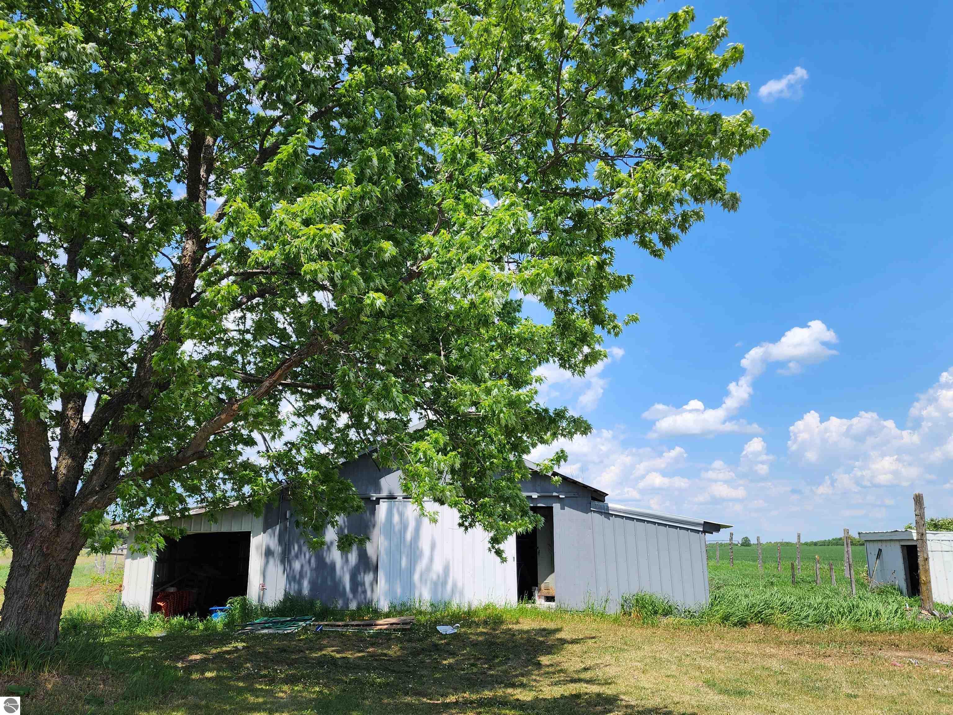 375 SE Golden Road