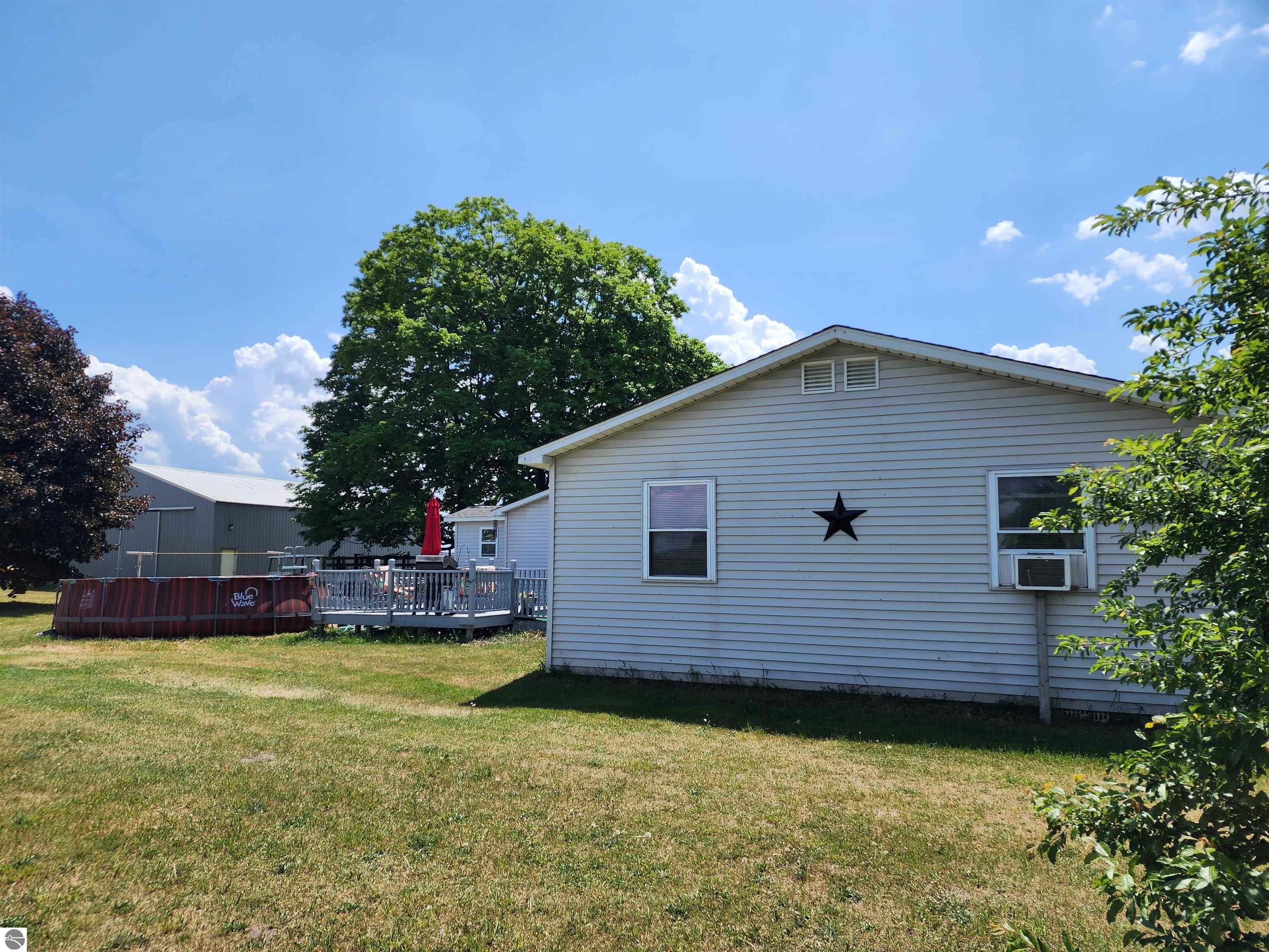 375 SE Golden Road