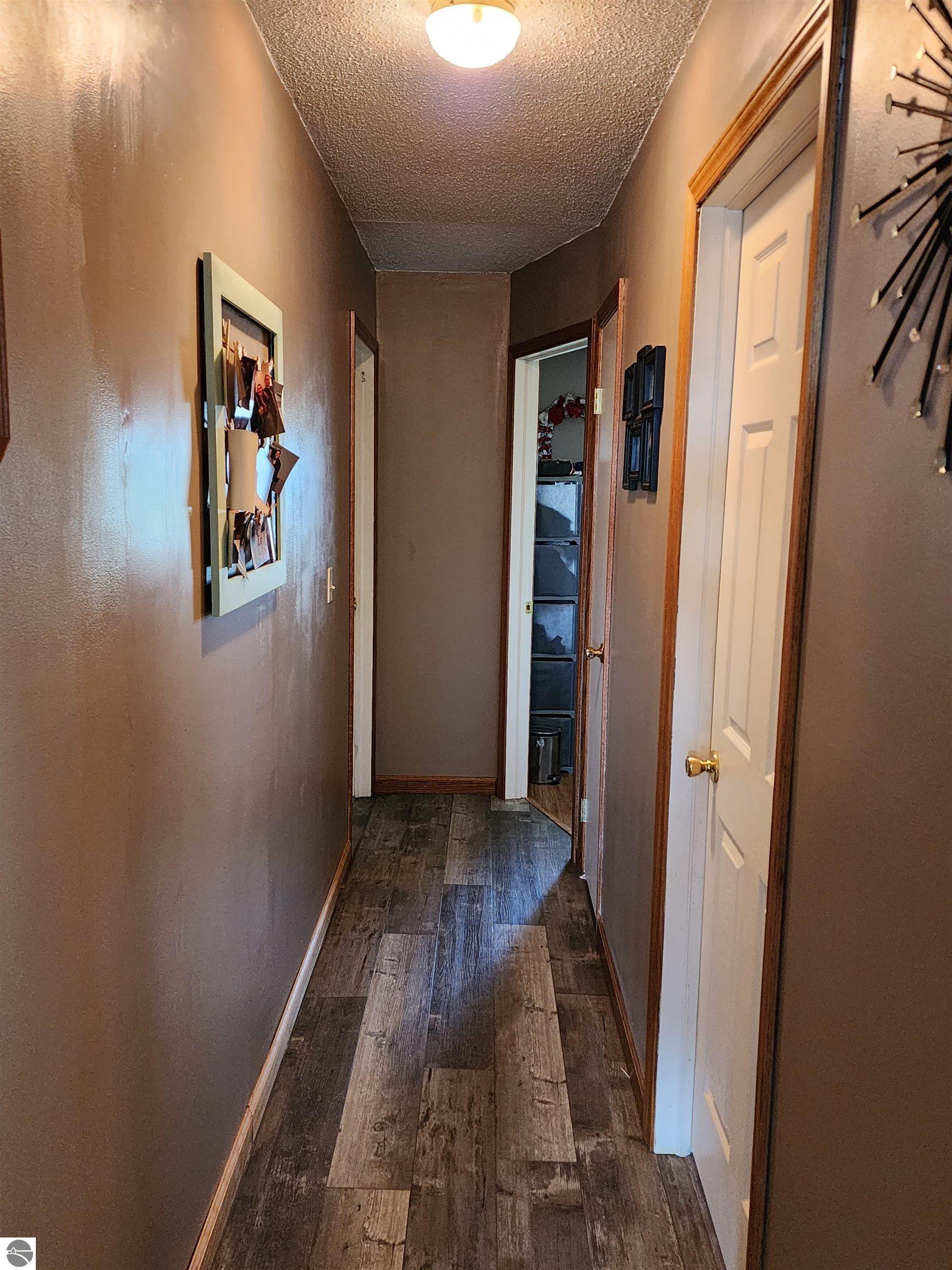375 SE Golden Road