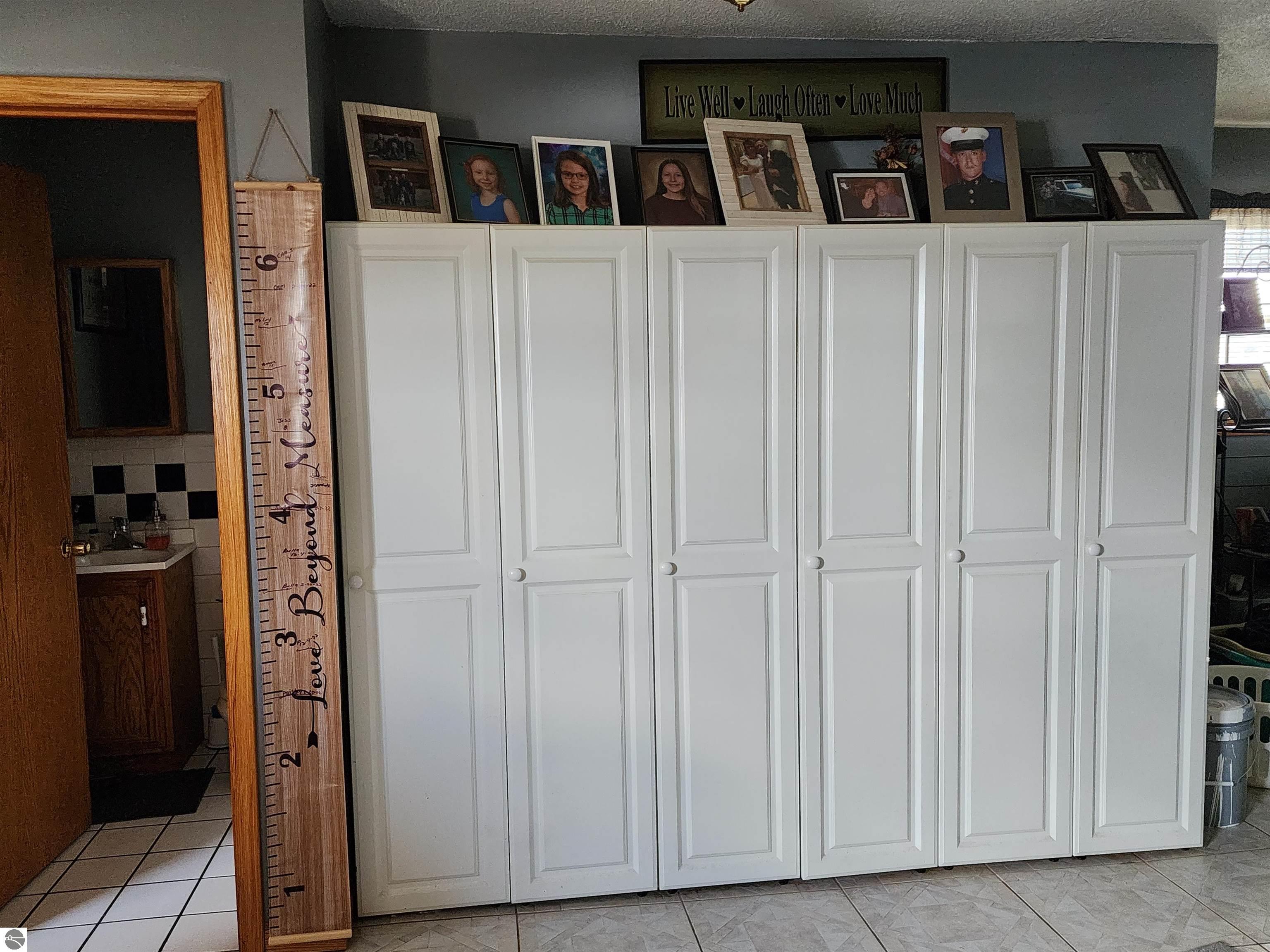 375 SE Golden Road