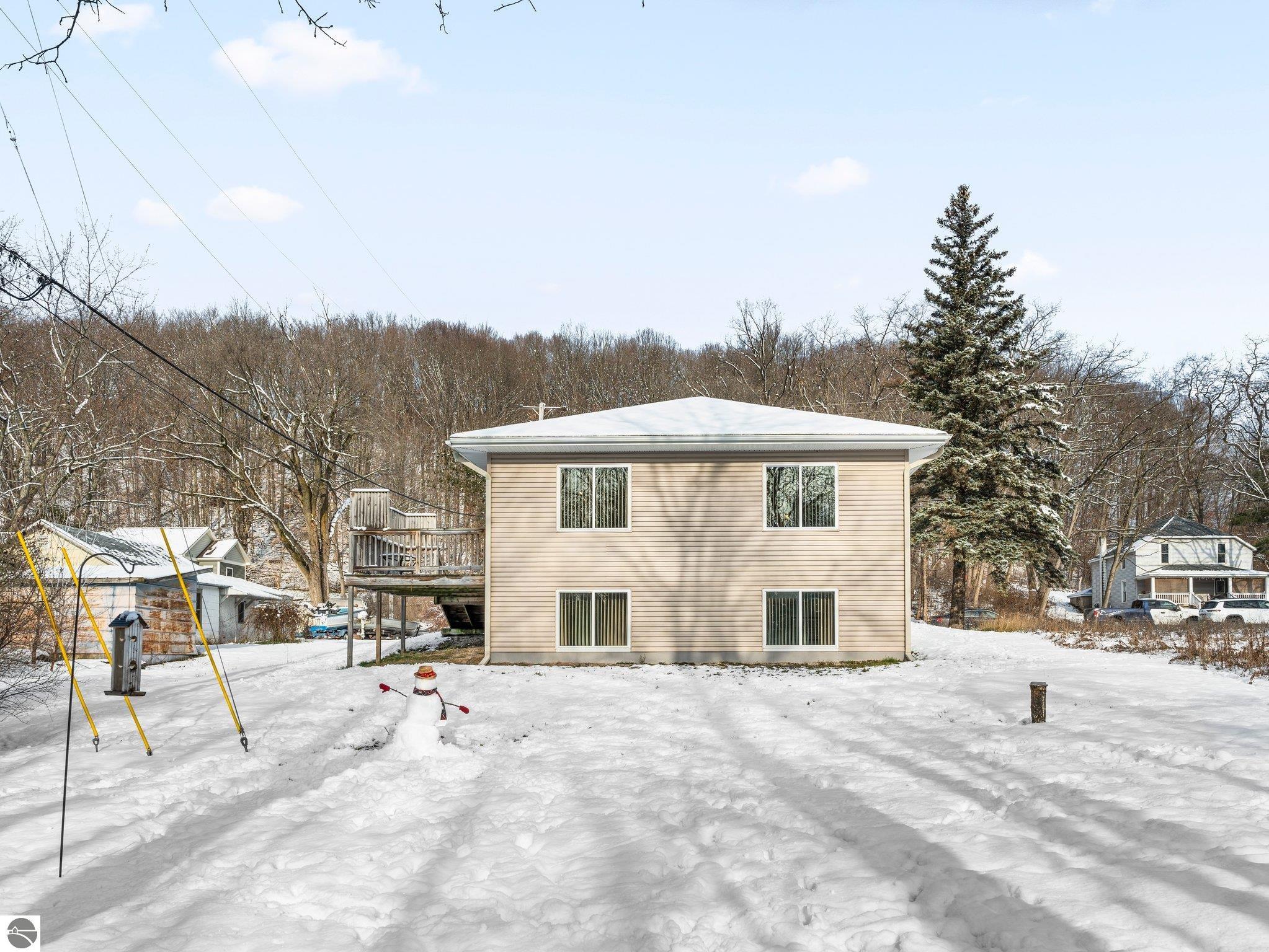 11171 Main Street
