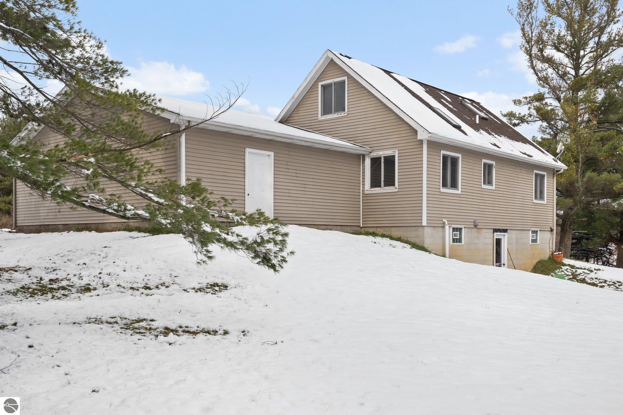 4424 Dockery Road, Nw