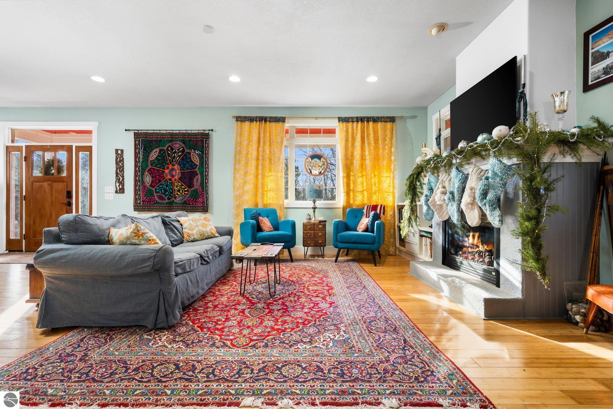 2414 Pine Hill Court