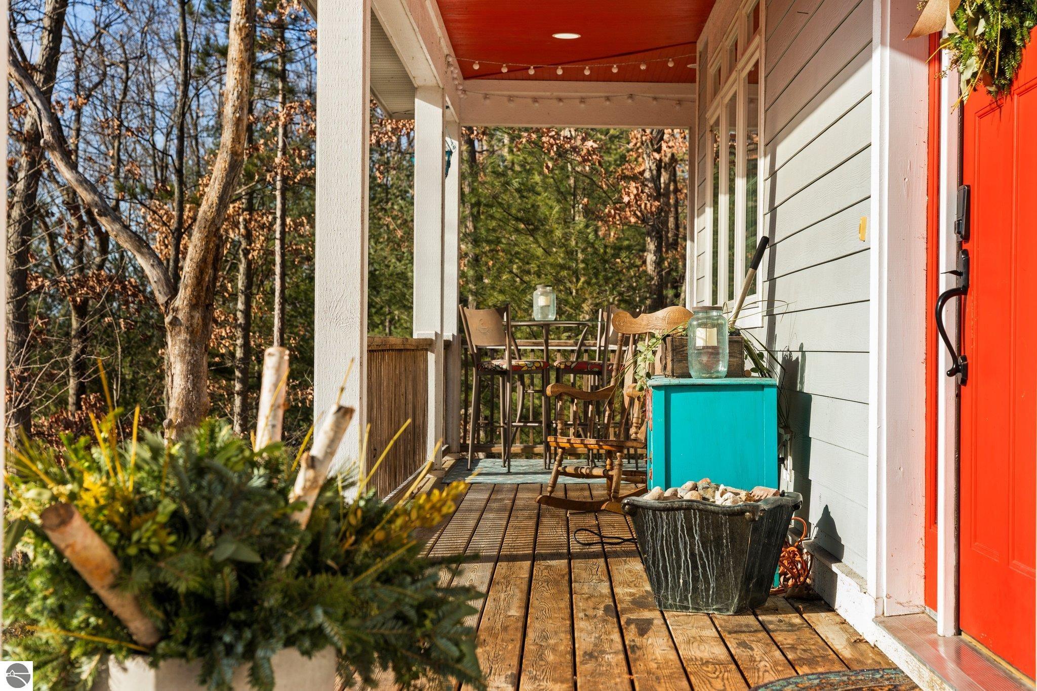 2414 Pine Hill Court