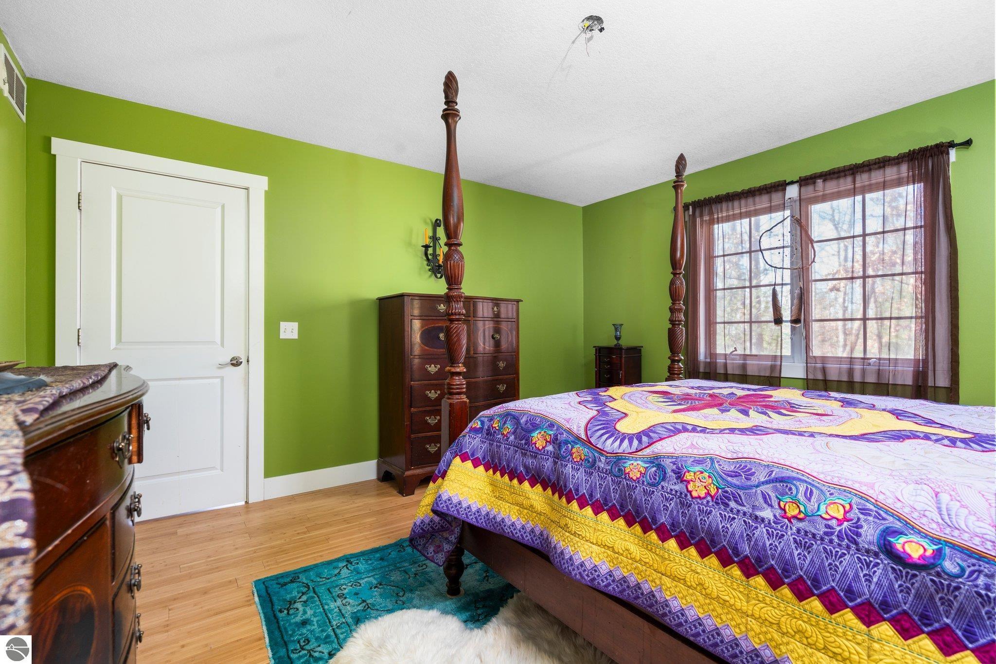 2414 Pine Hill Court