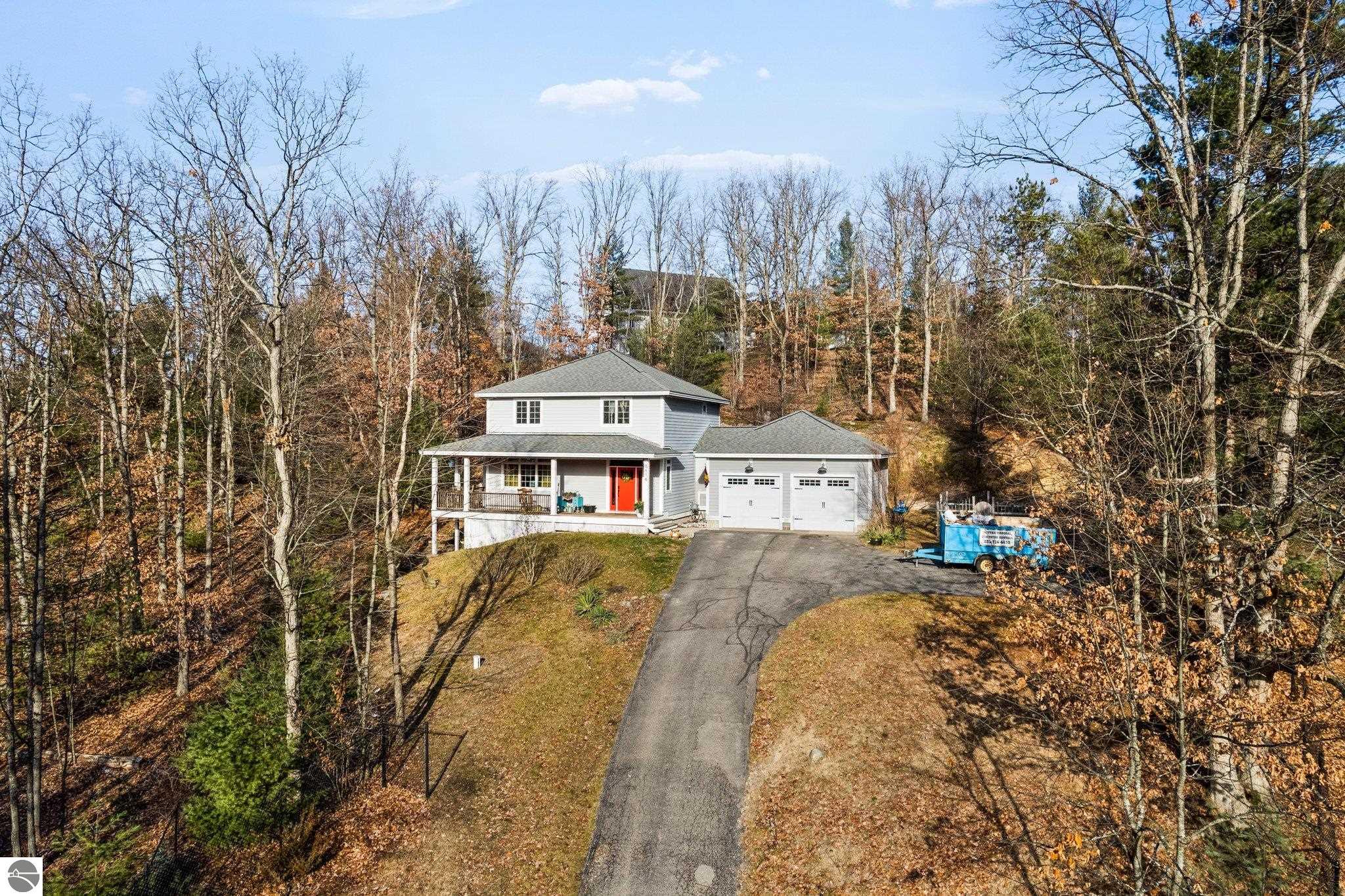 2414 Pine Hill Court