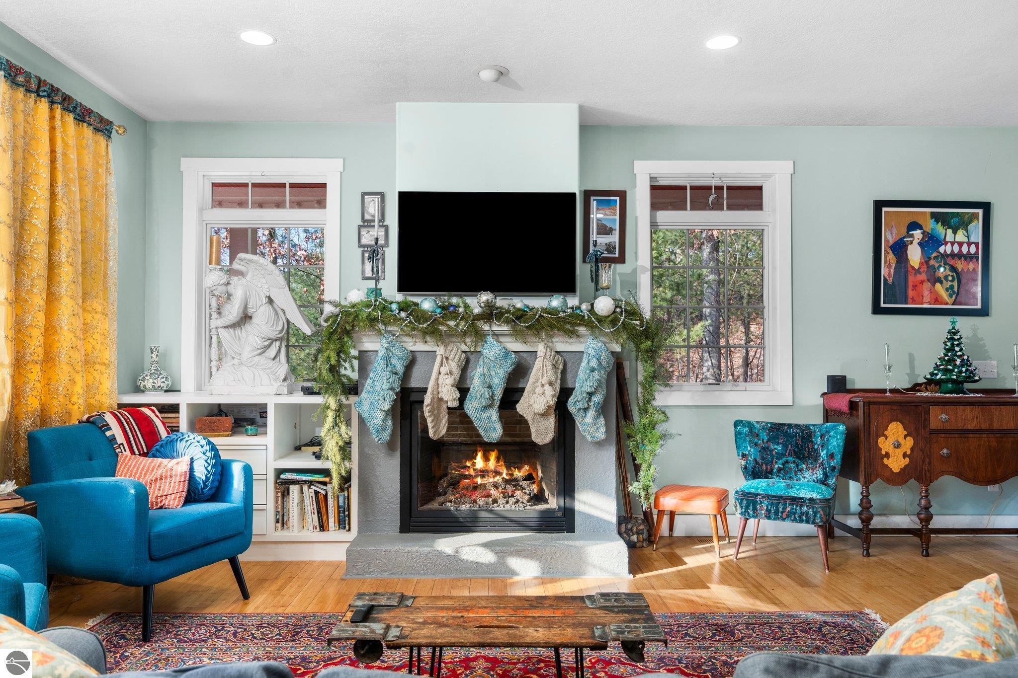 2414 Pine Hill Court