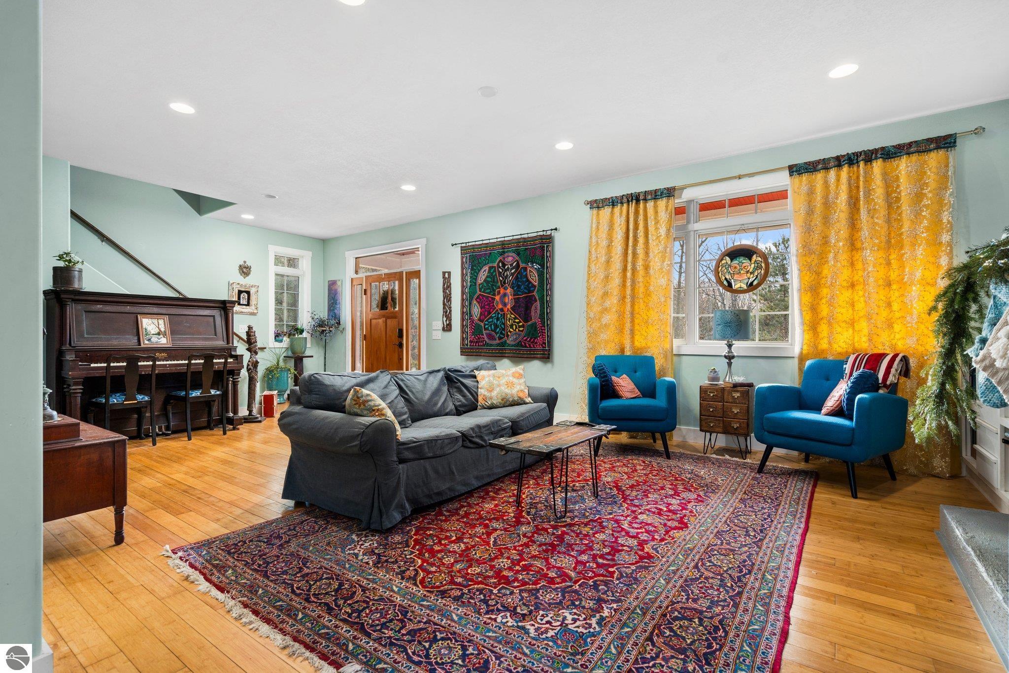 2414 Pine Hill Court