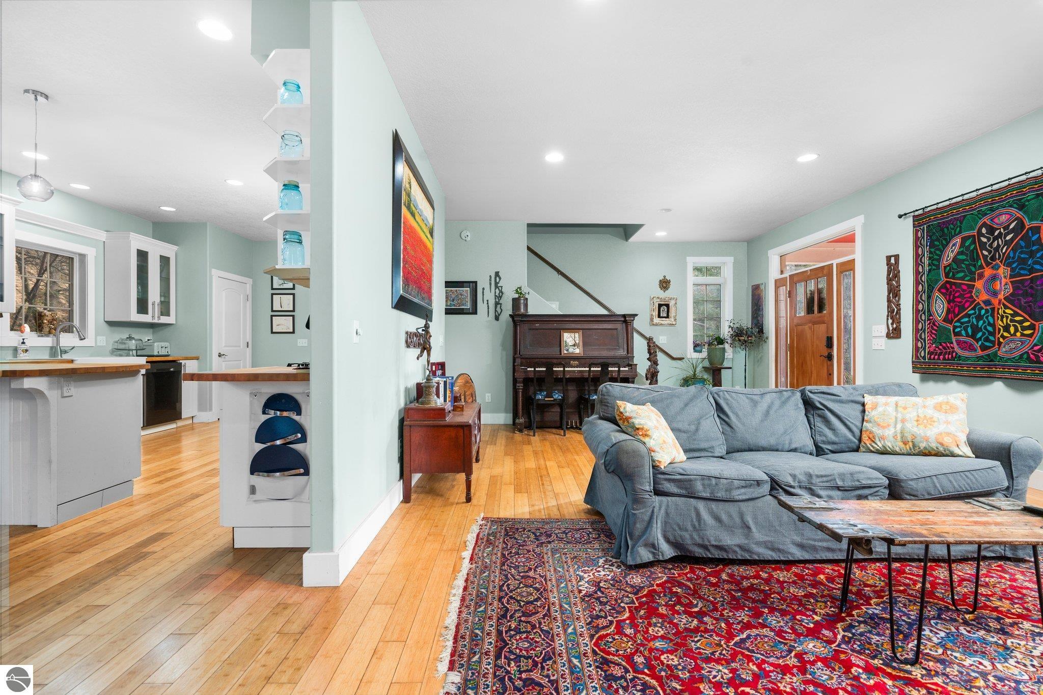2414 Pine Hill Court