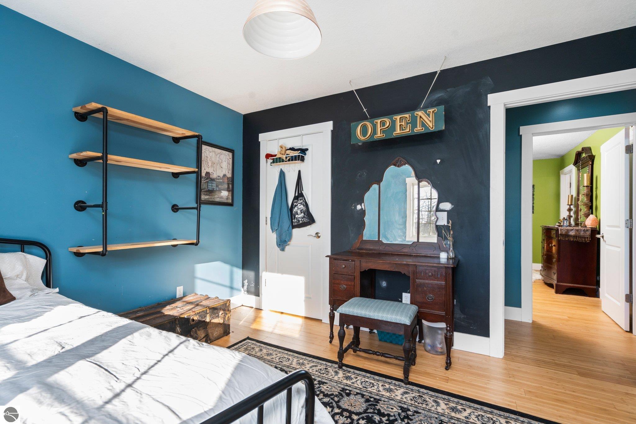 2414 Pine Hill Court