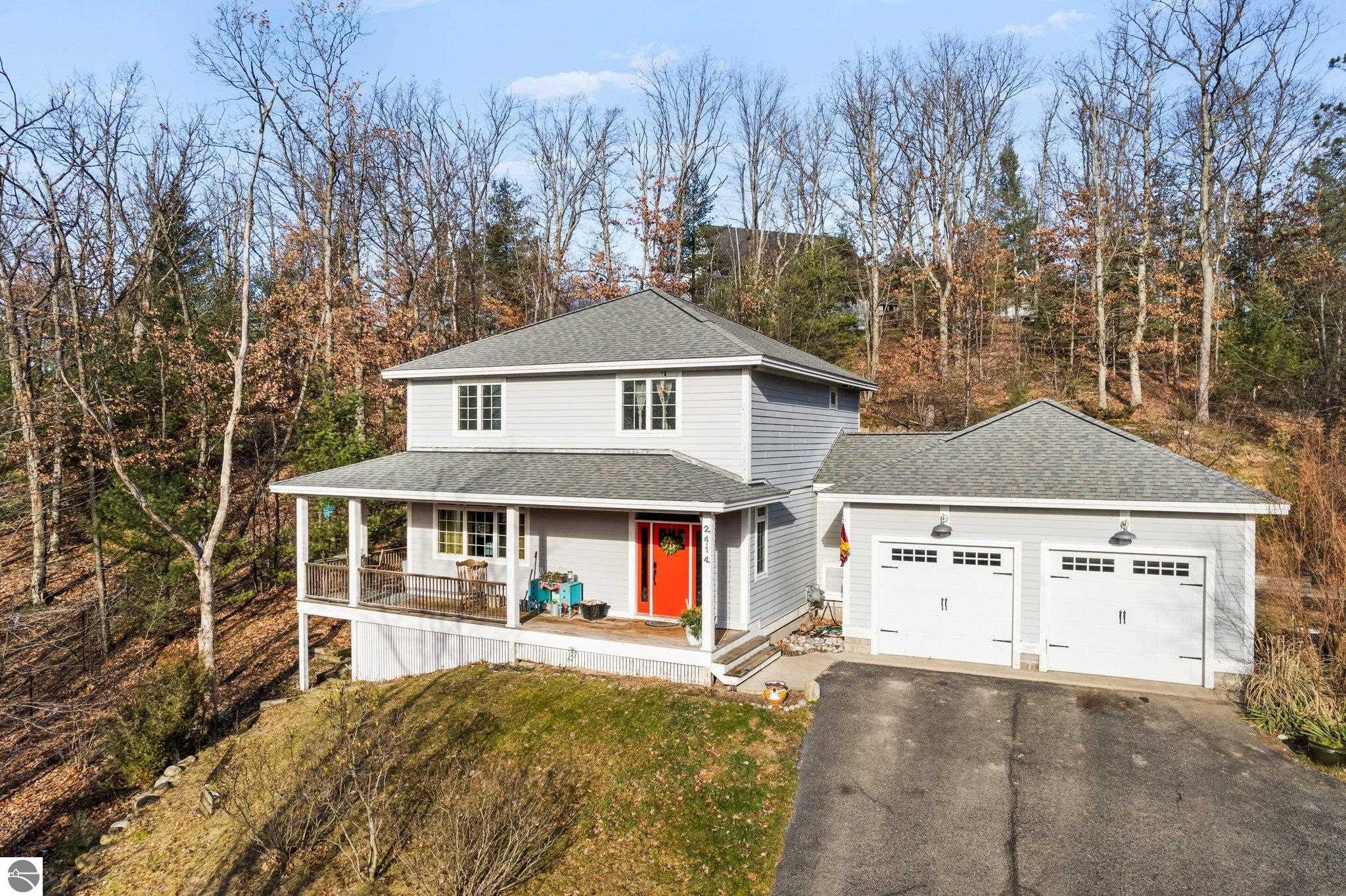 2414 Pine Hill Court