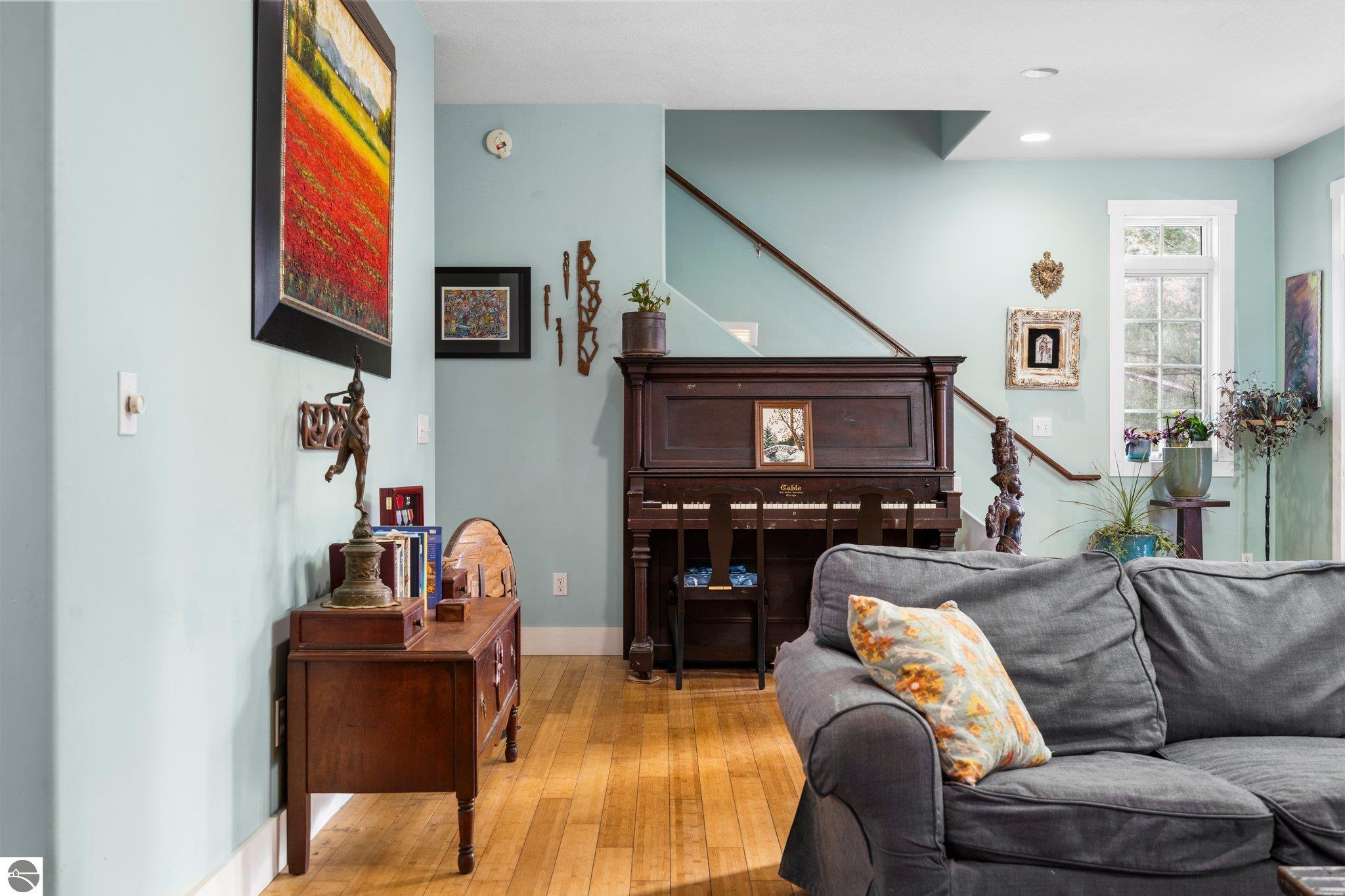 2414 Pine Hill Court