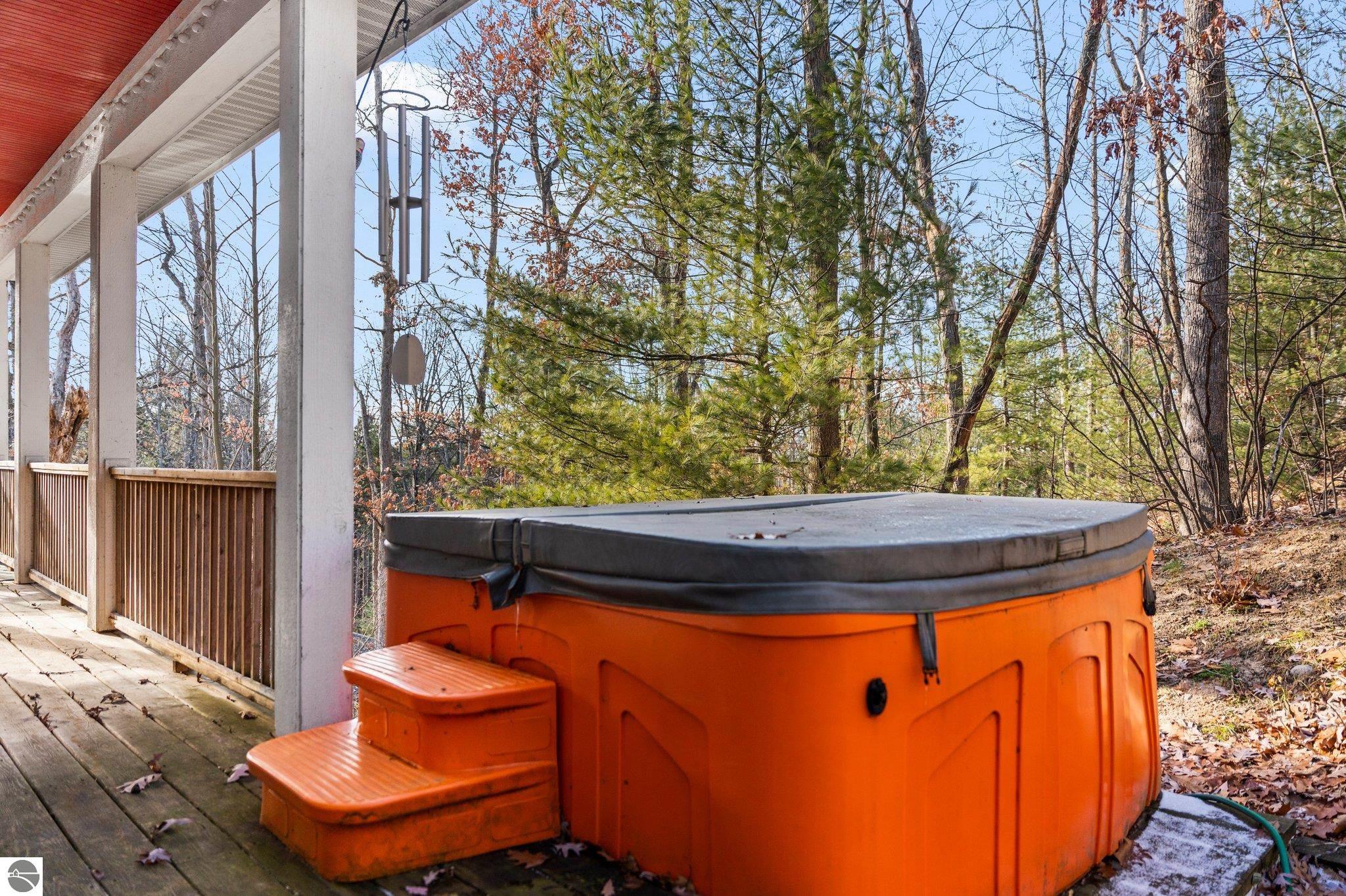 2414 Pine Hill Court