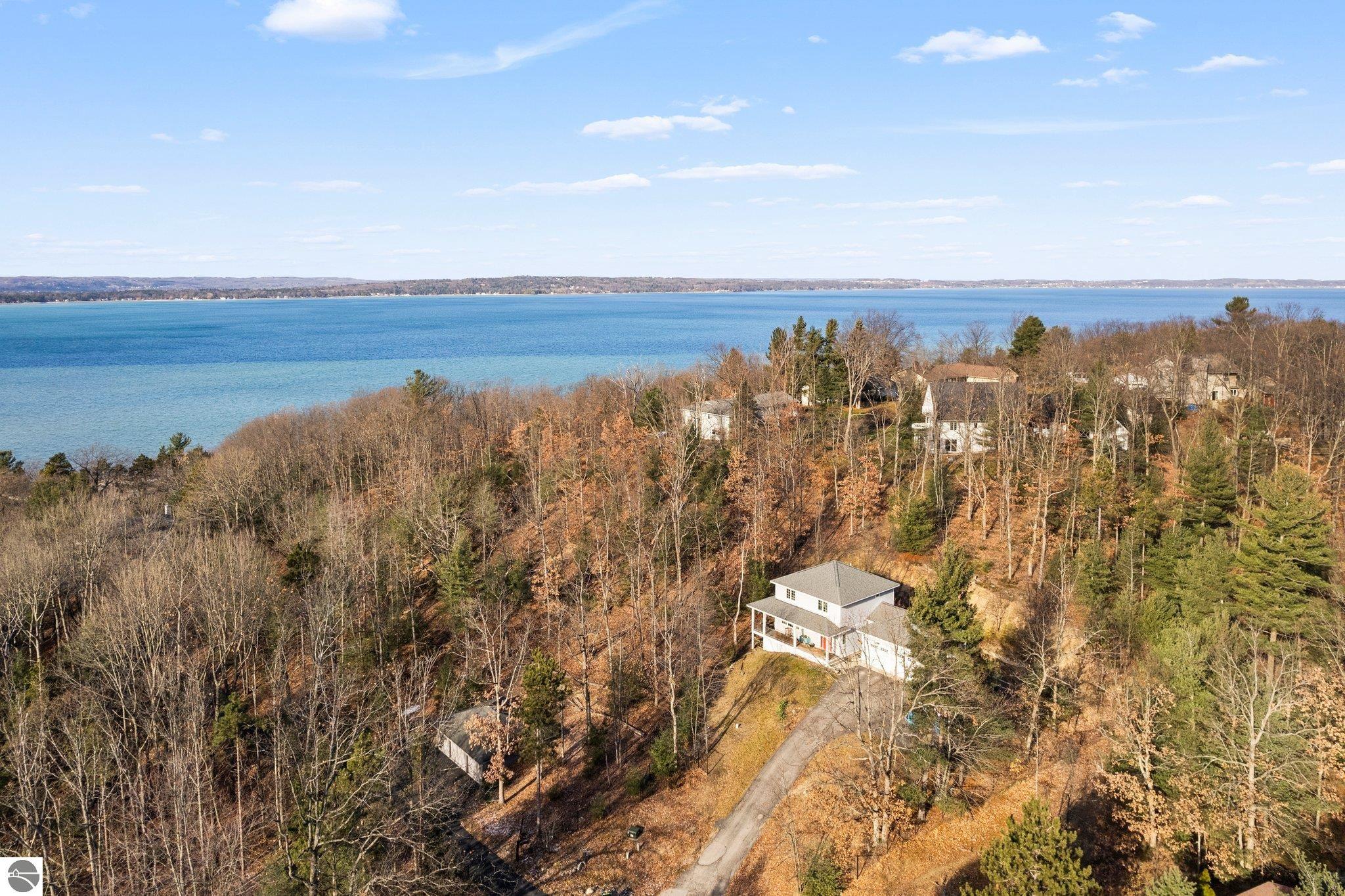 2414 Pine Hill Court