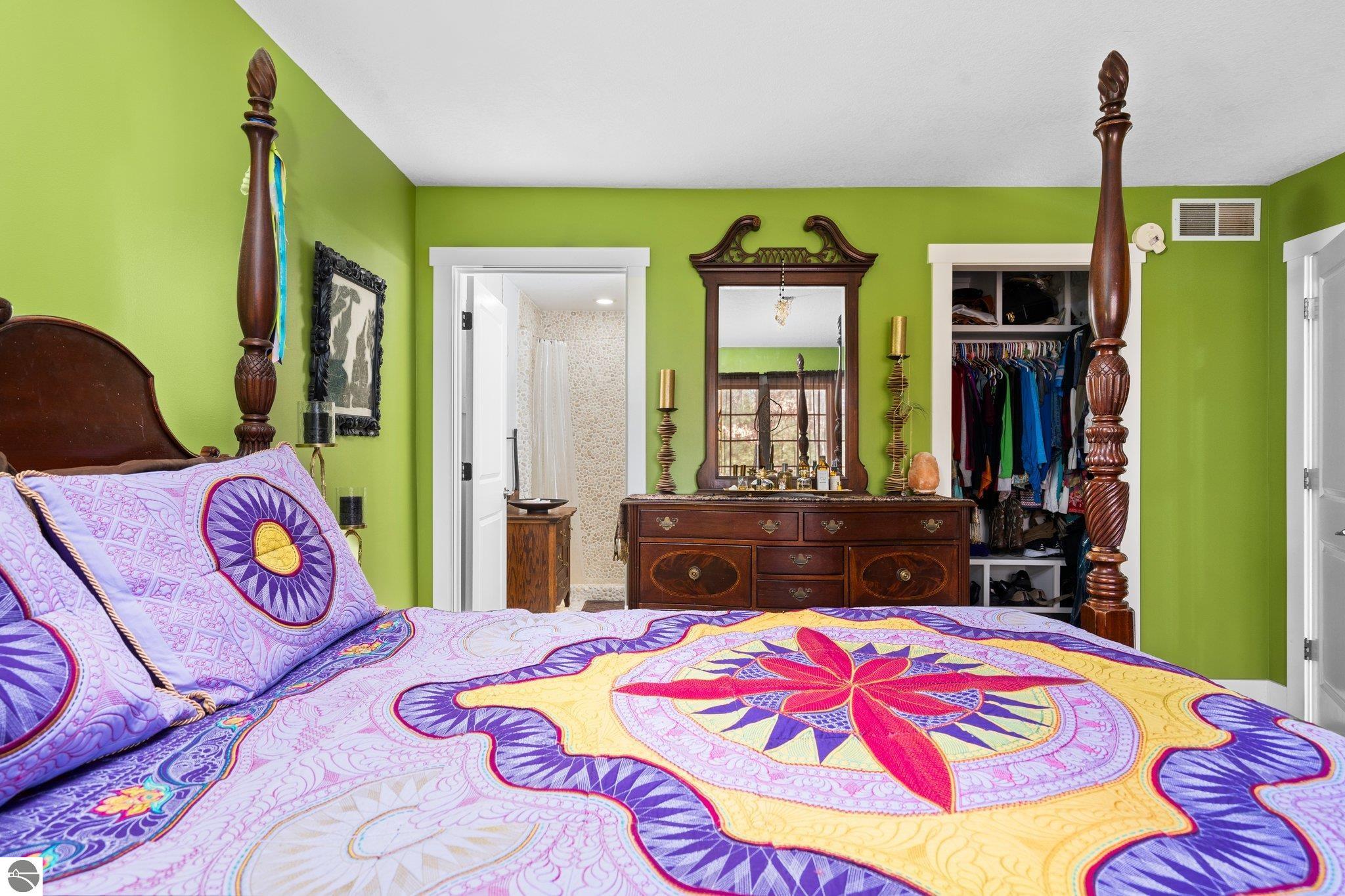 2414 Pine Hill Court