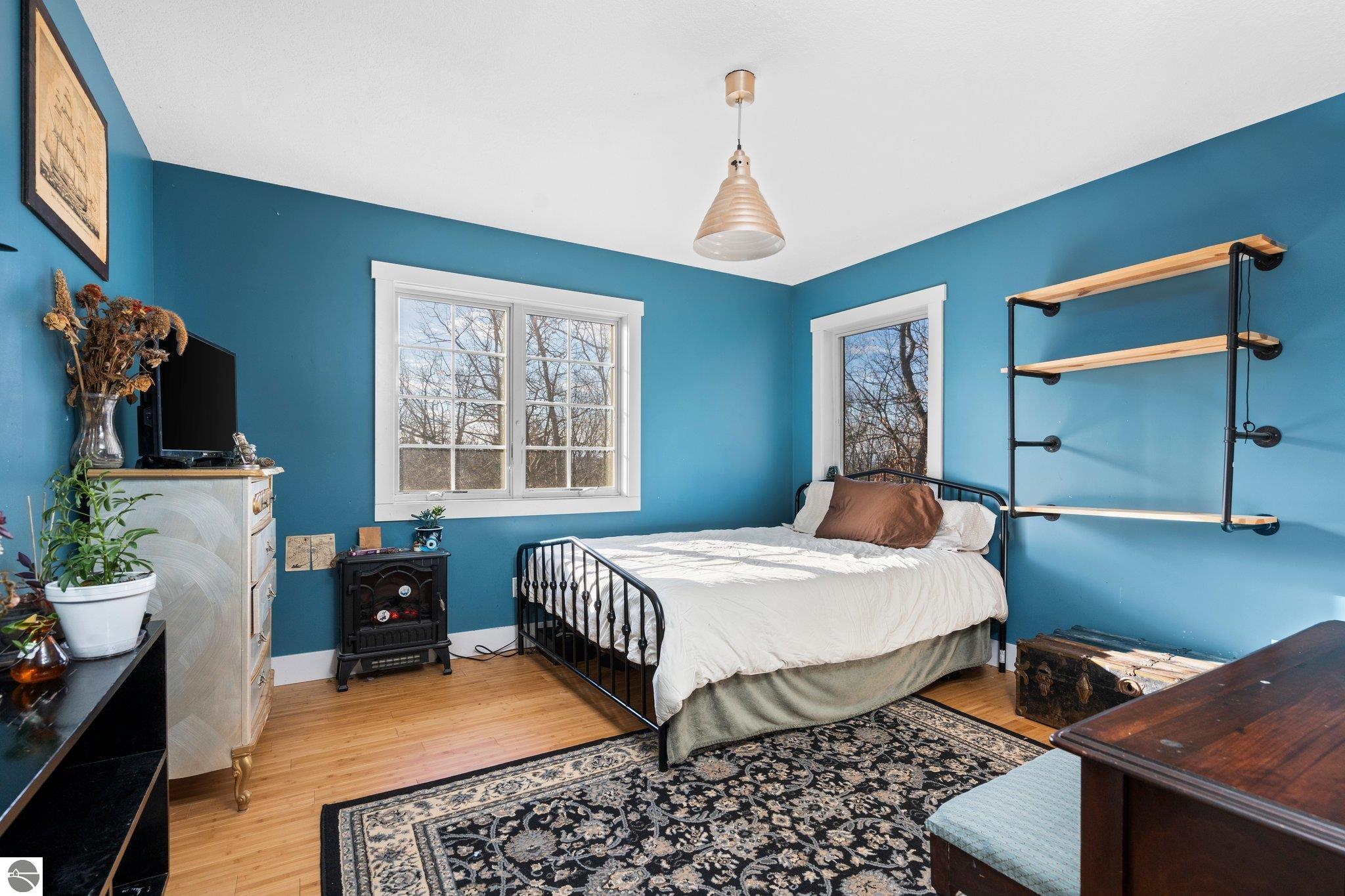 2414 Pine Hill Court