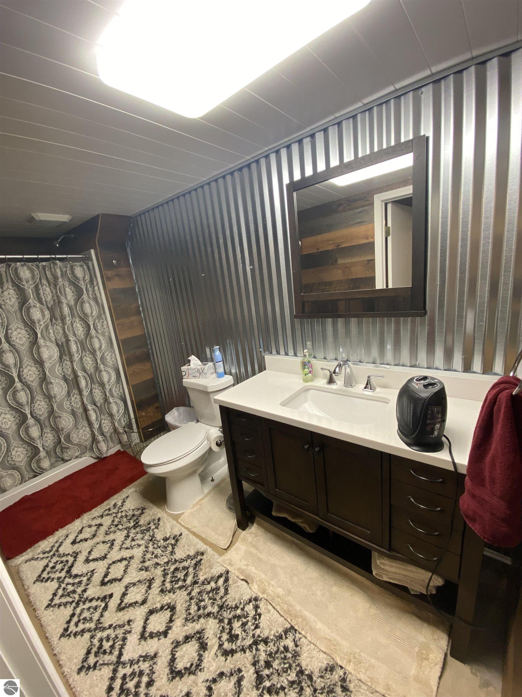 2477 N Obervalden